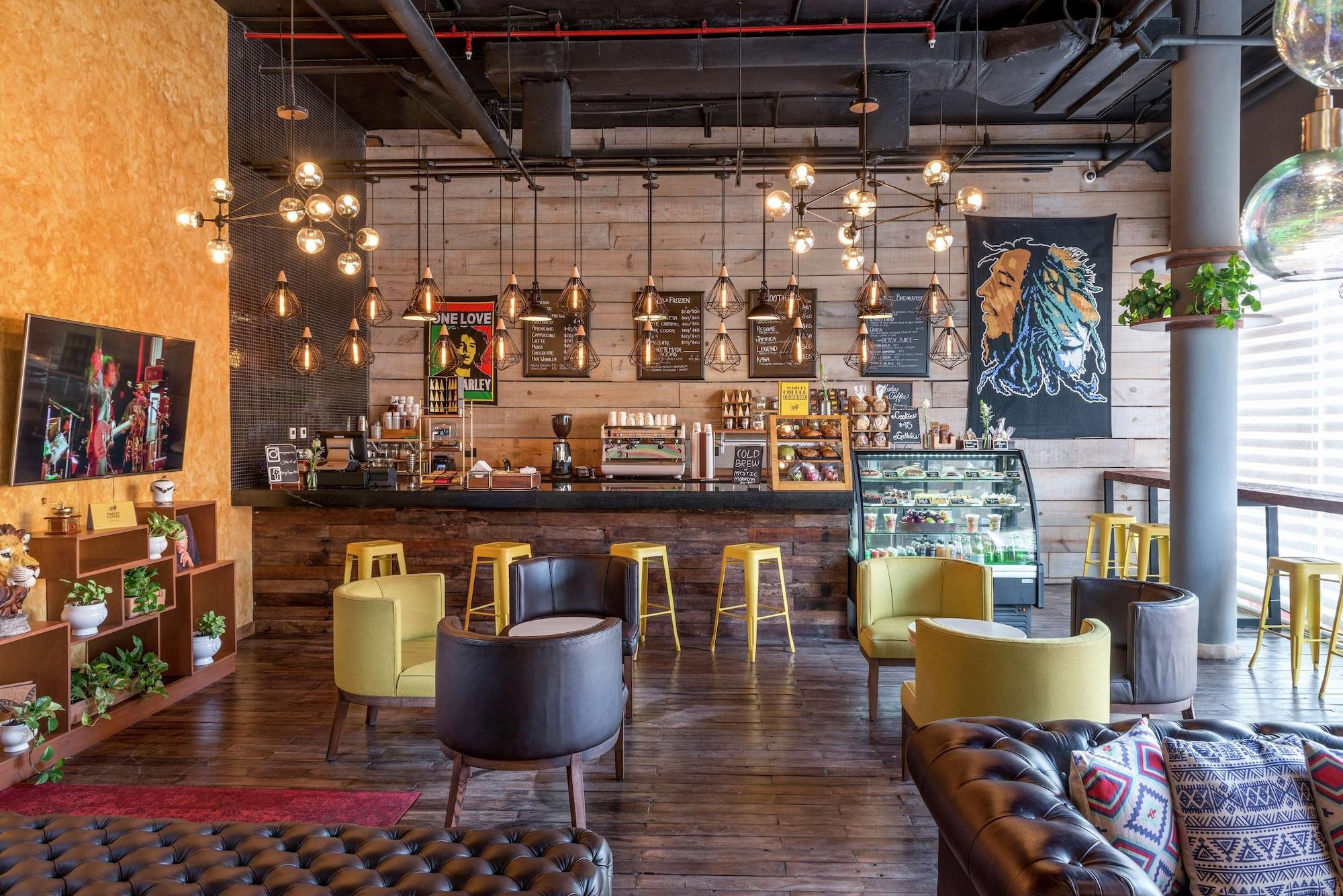 Restaurant The Fives Downtown Hotel - Curio Collection by Hilton
