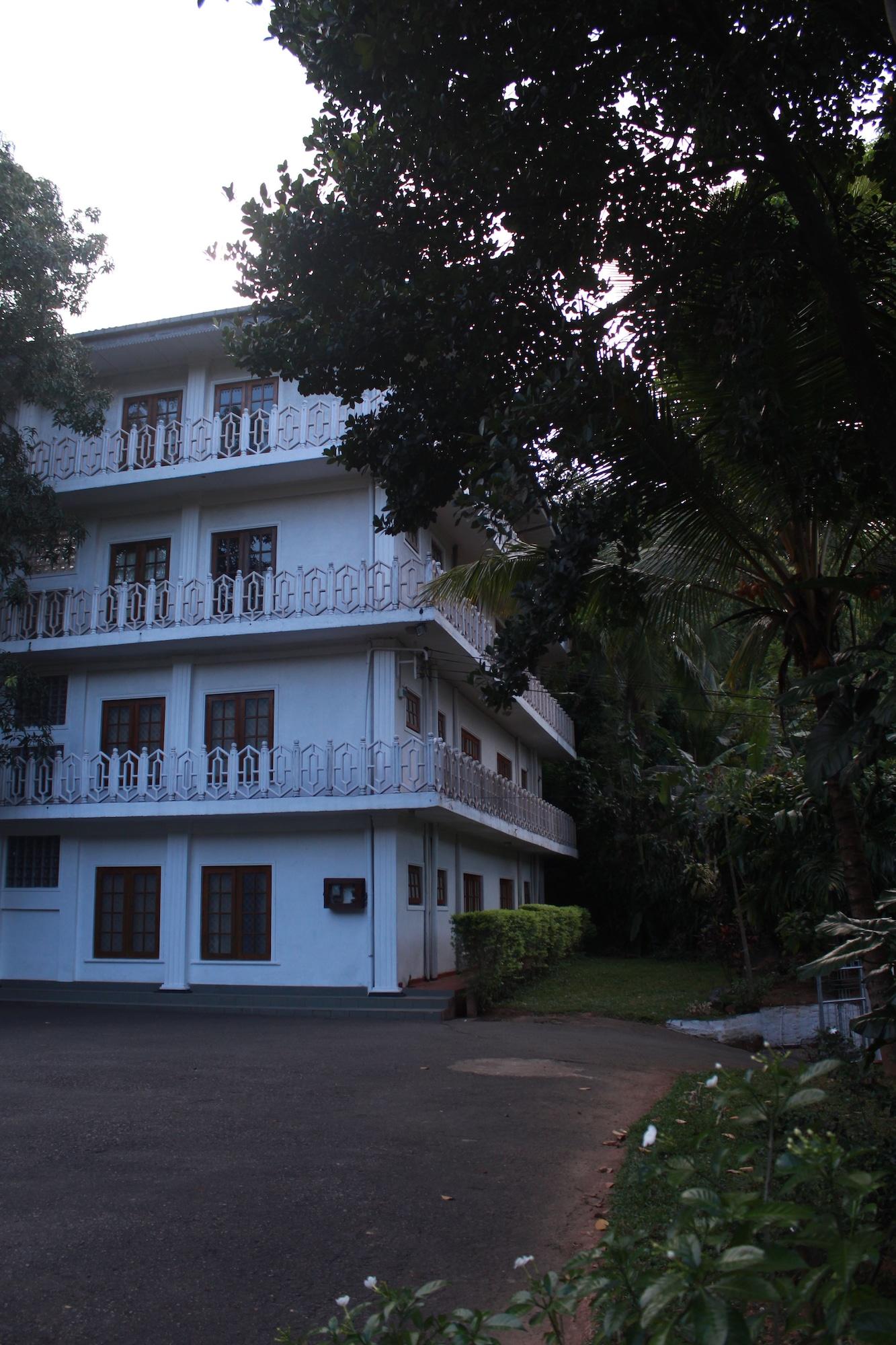 Vista Exterior Paradise Inn
