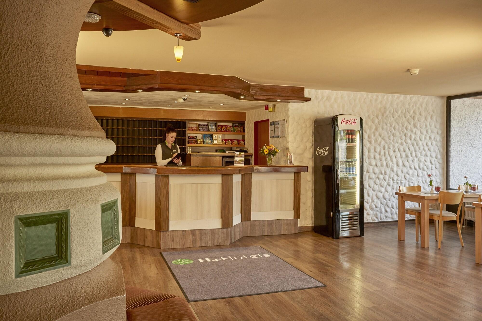 Vista Lobby H+ Hotel Willingen