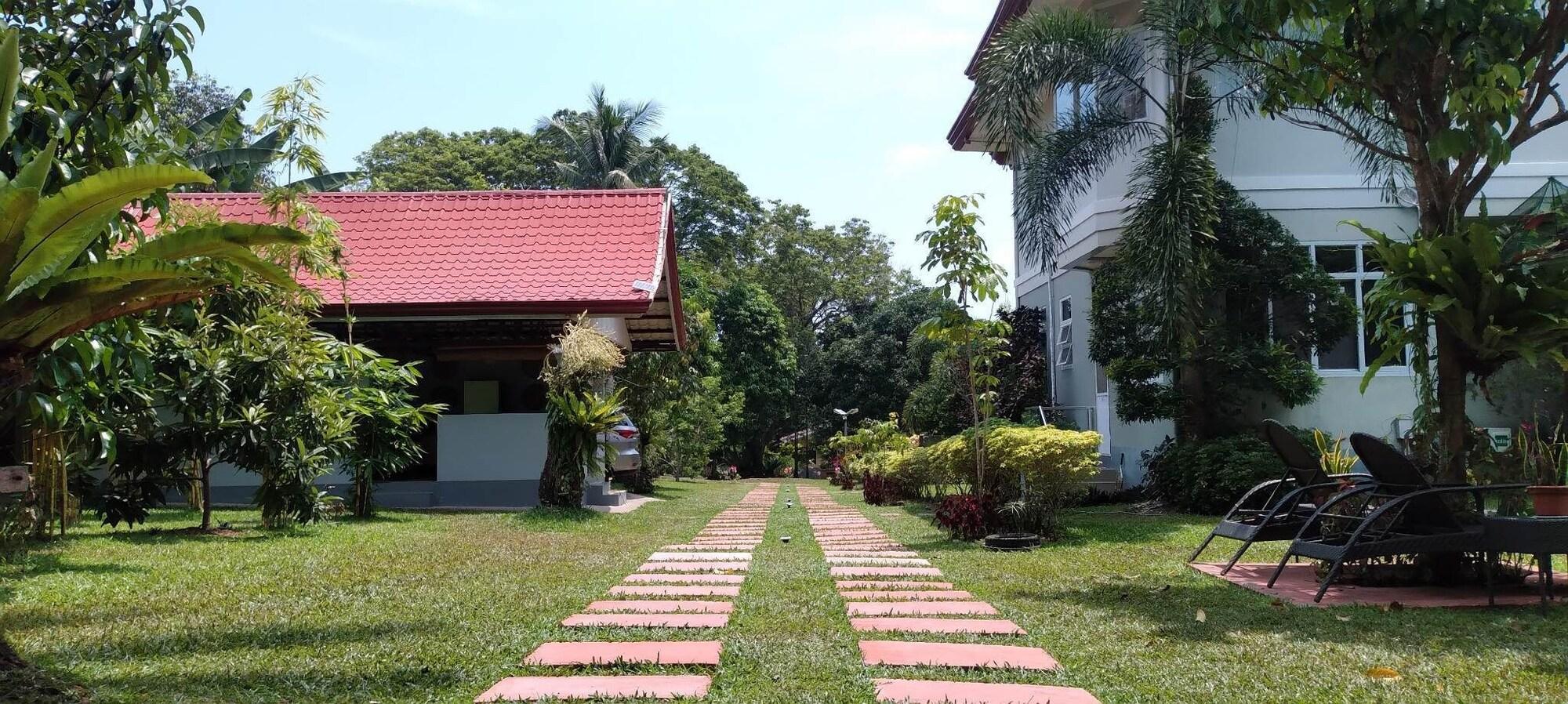 Vista Exterior CAMIGUIN LANZONES RESORT