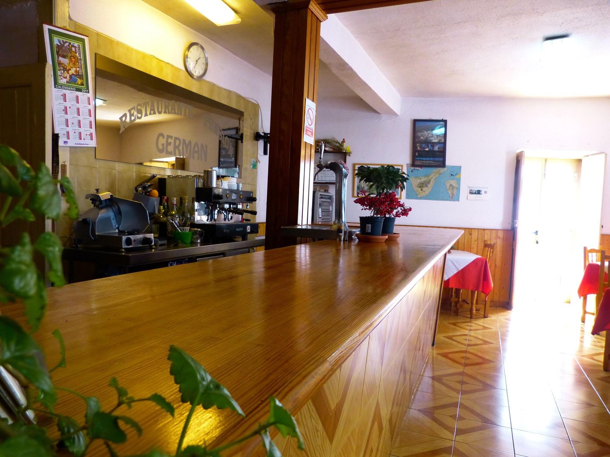 Bar/Salón Hotel Germán