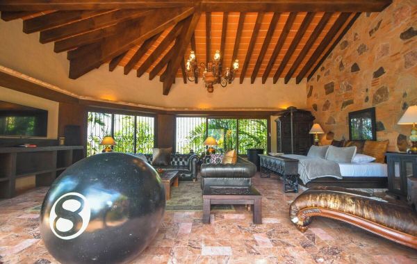 Luxury Puerto Vallarta Villa with Chef, Heated Pool & Infinity Jacuzzi - Hoteles con jacuzzi en Puerto Vallarta, México