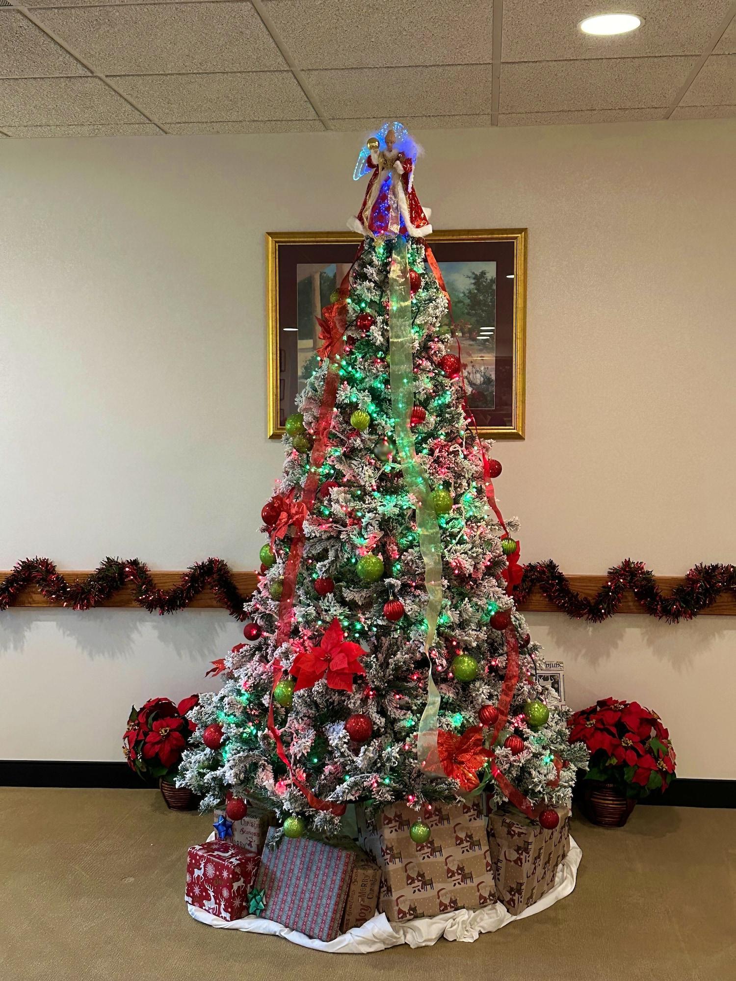 Vista Lobby Peppermill Empress Inn