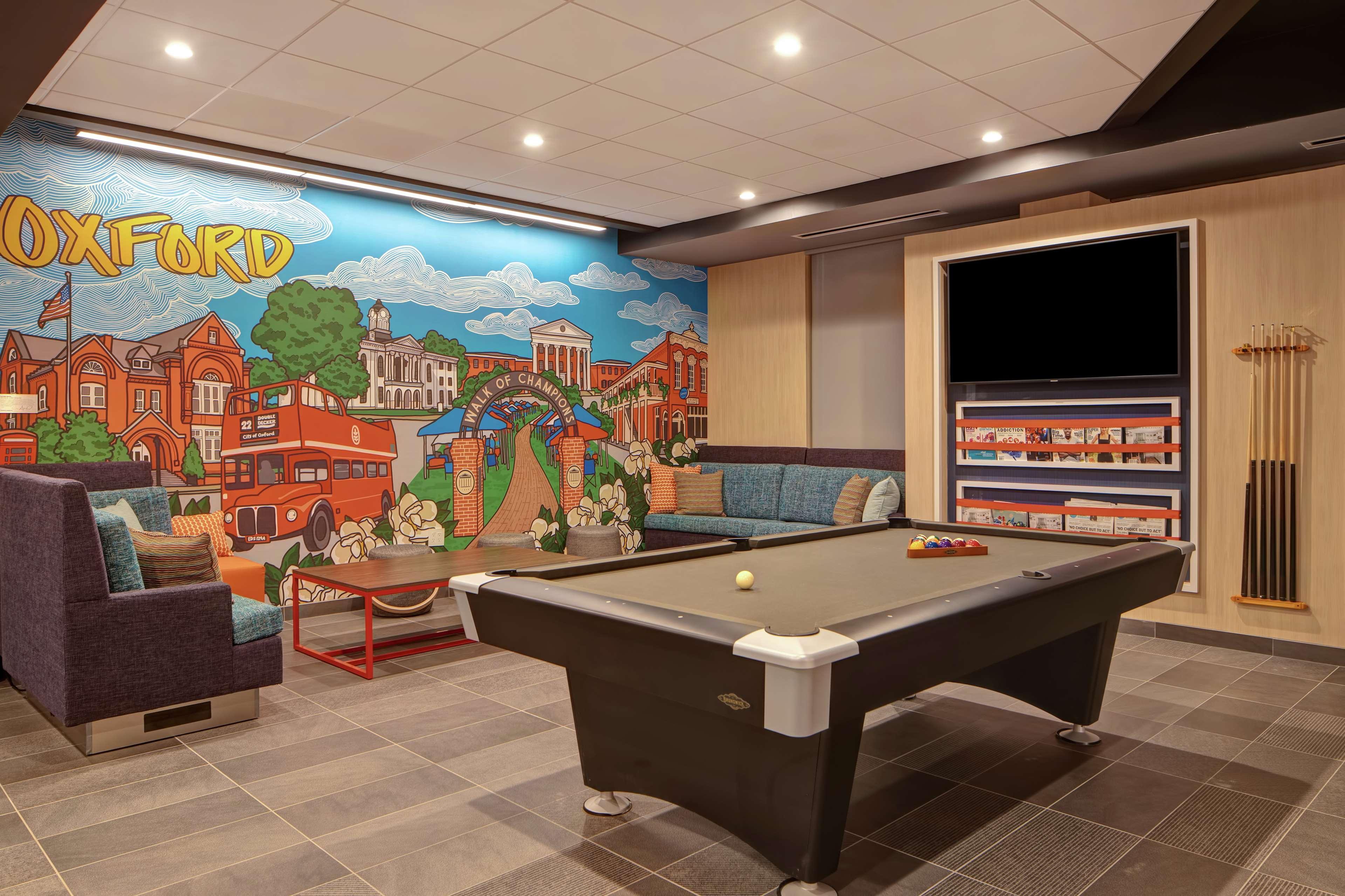 Vista Lobby Tru by Hilton Oxford