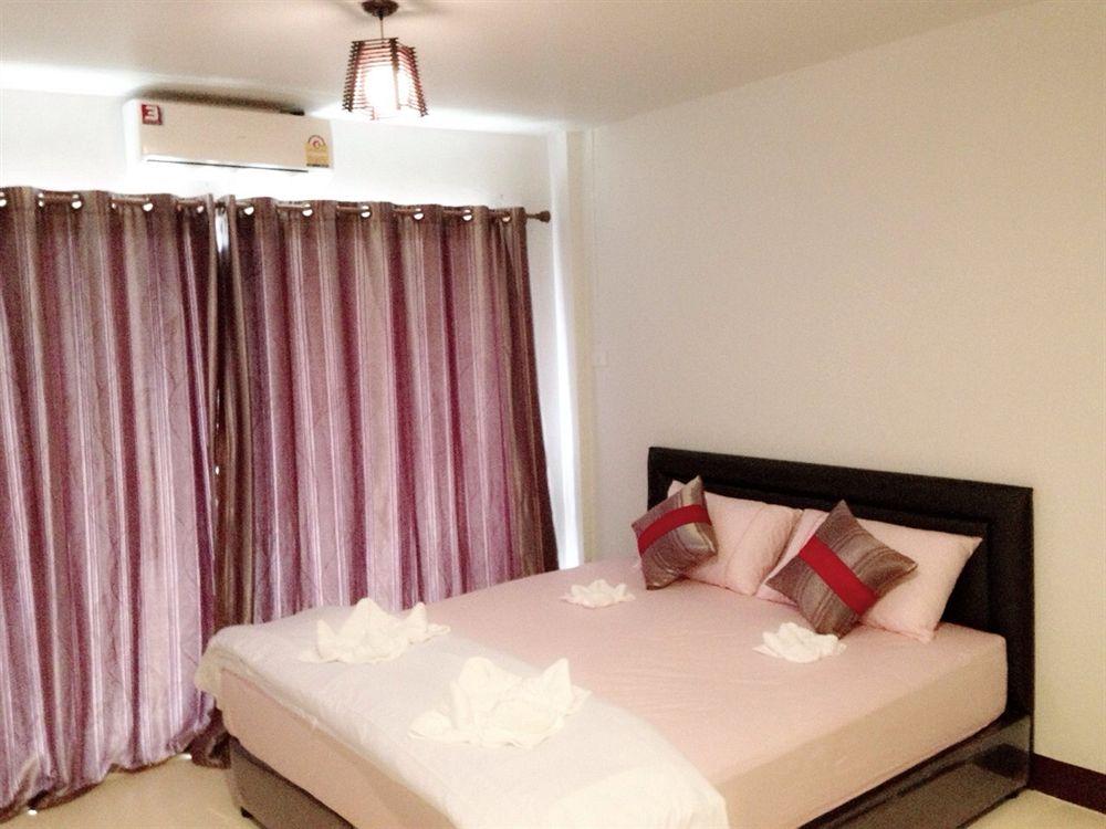 Varios Lom La Lanta Hotel