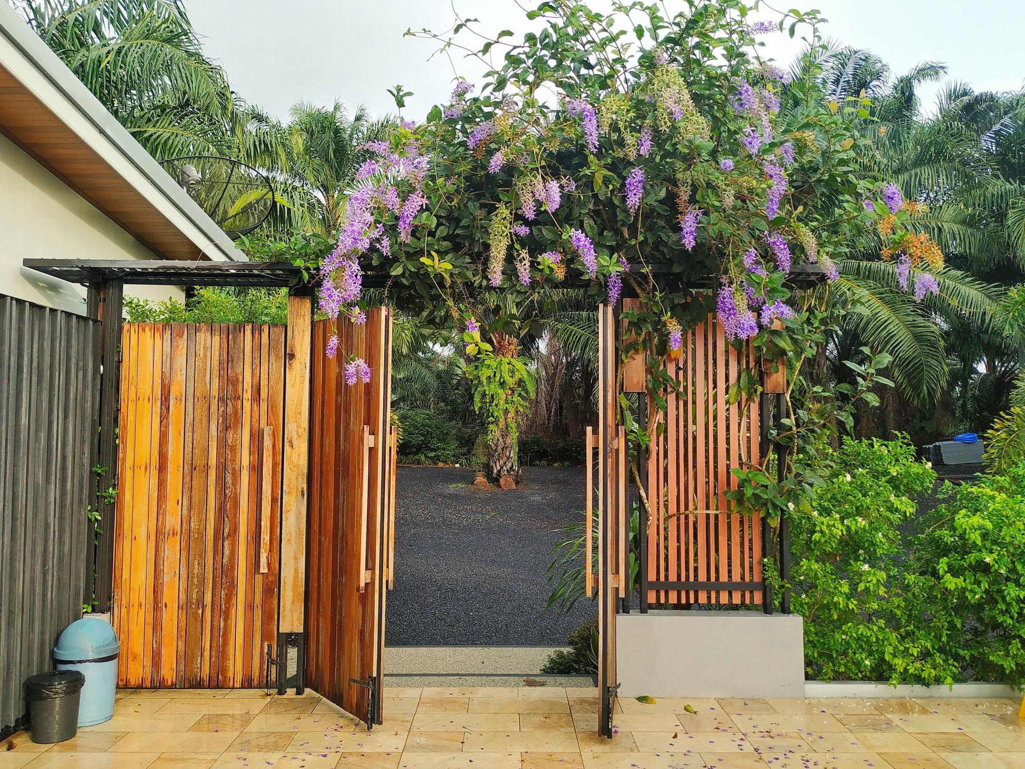 Vista Exterior Ao Luek Panoramic Pool Villa