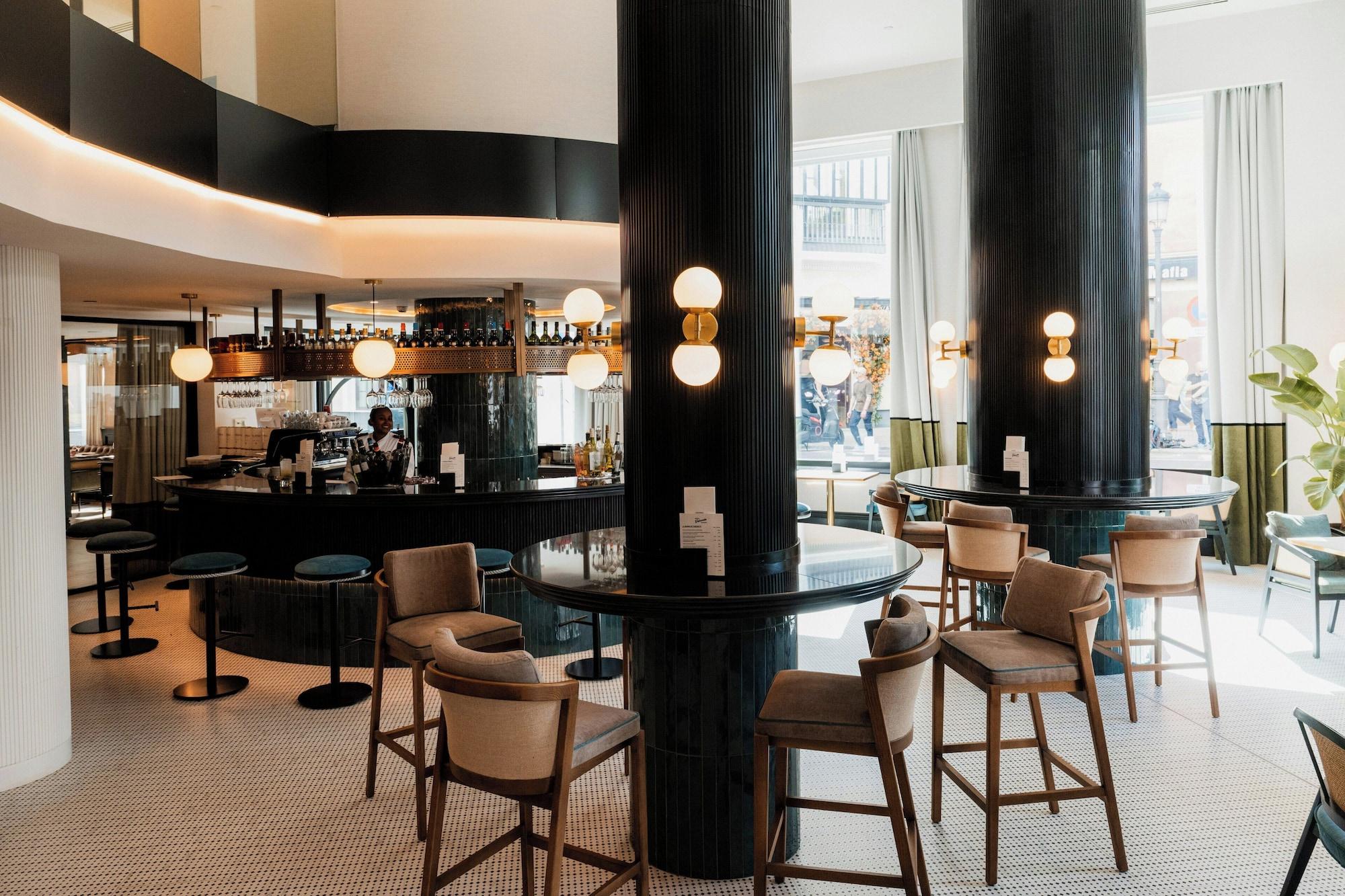 Bar/Salón Sercotel Sevilla Don Luciano