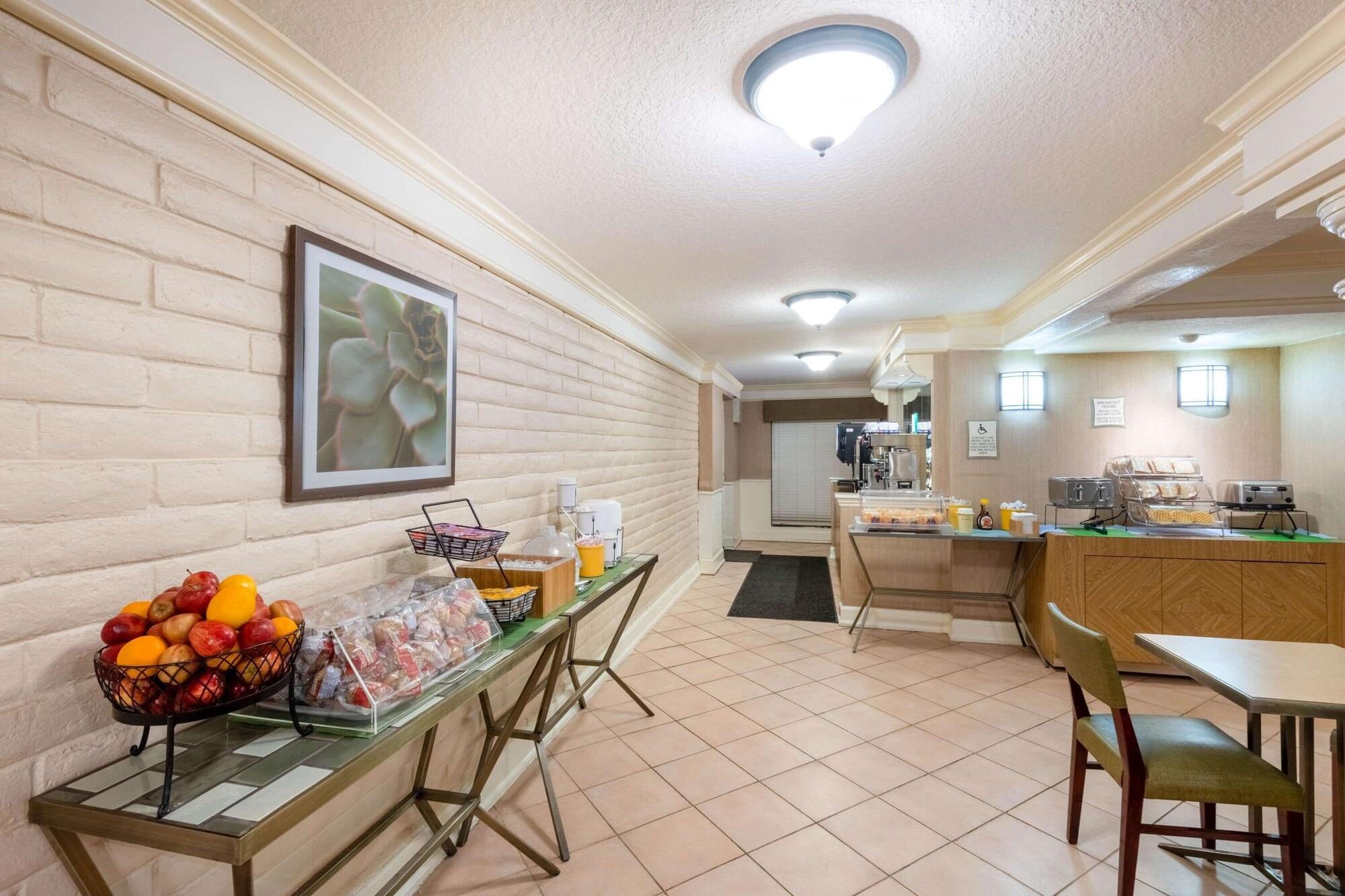 Restaurant La Quinta East Deerfield Beach - Boca Raton