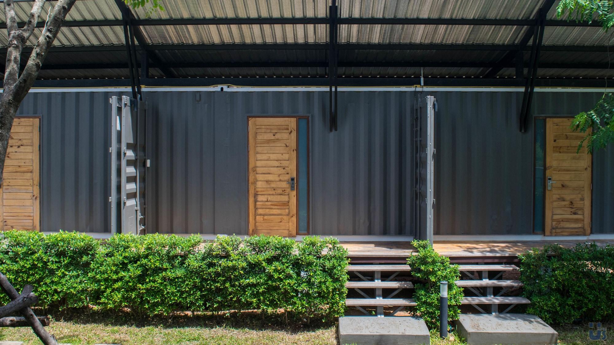 Vista Exterior Us Hostel Samui