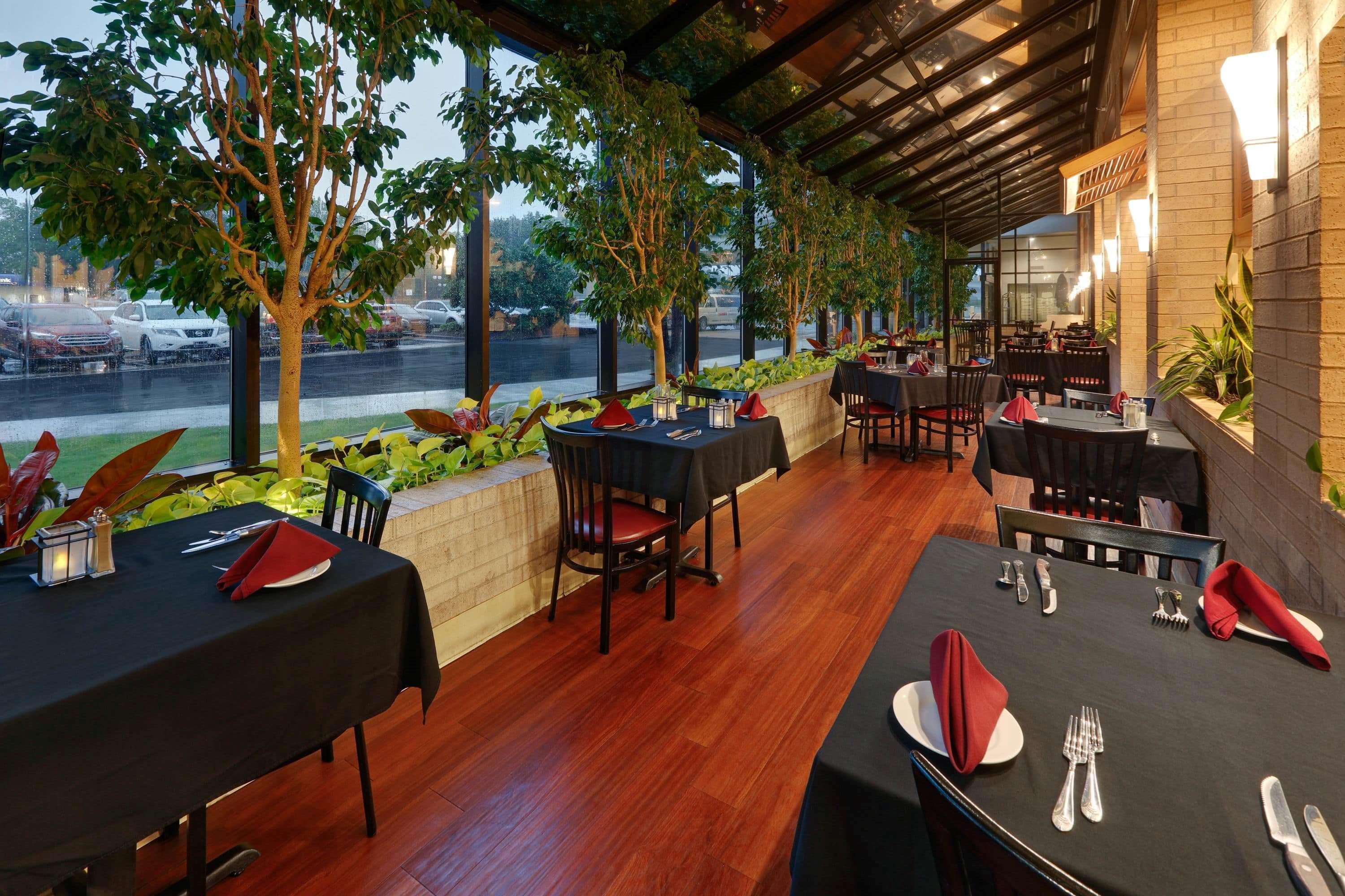 Restaurant Wyndham Riverfront Little Rock
