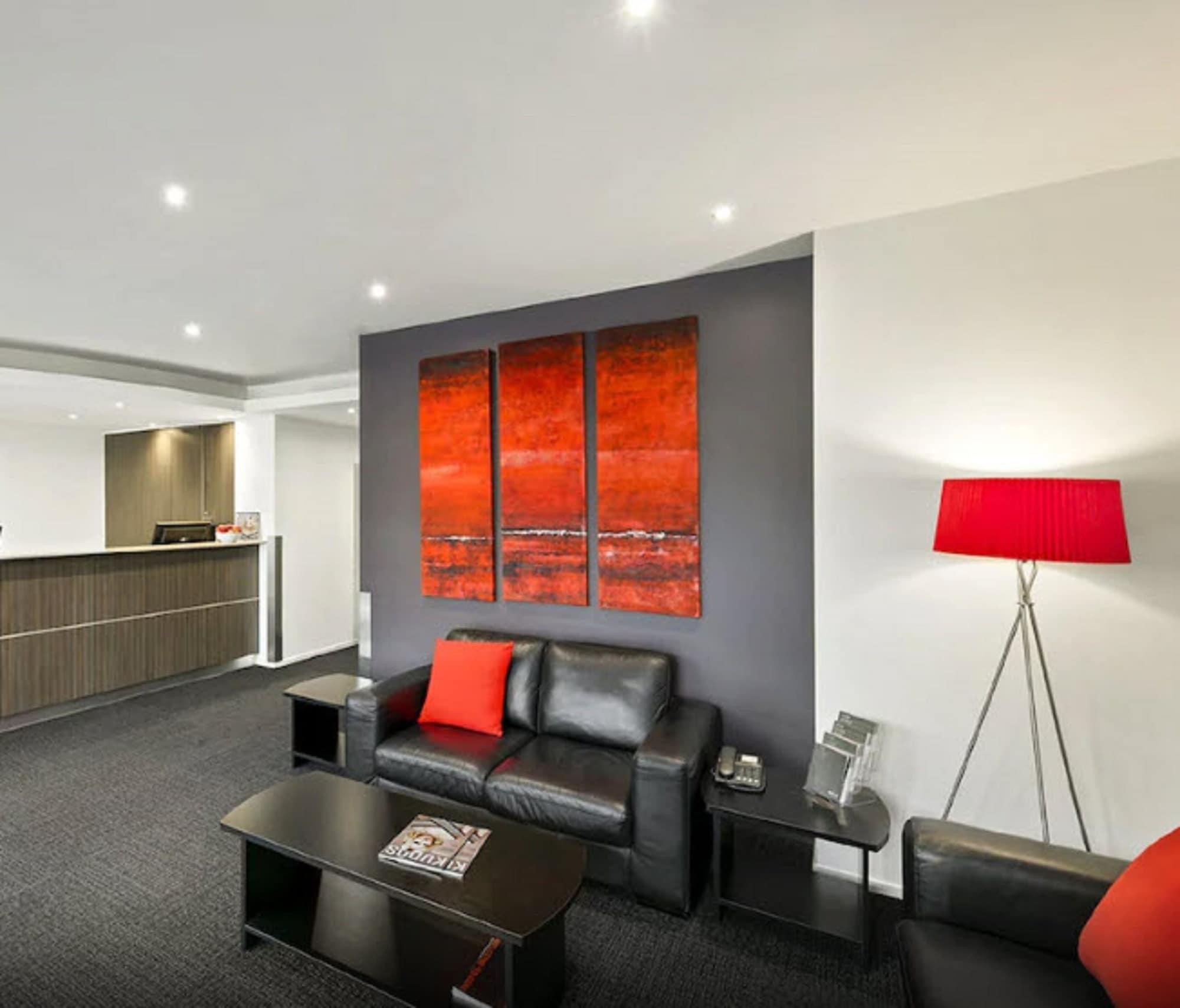 Vista Lobby Melbourne Carlton Central Apartment Hotel
