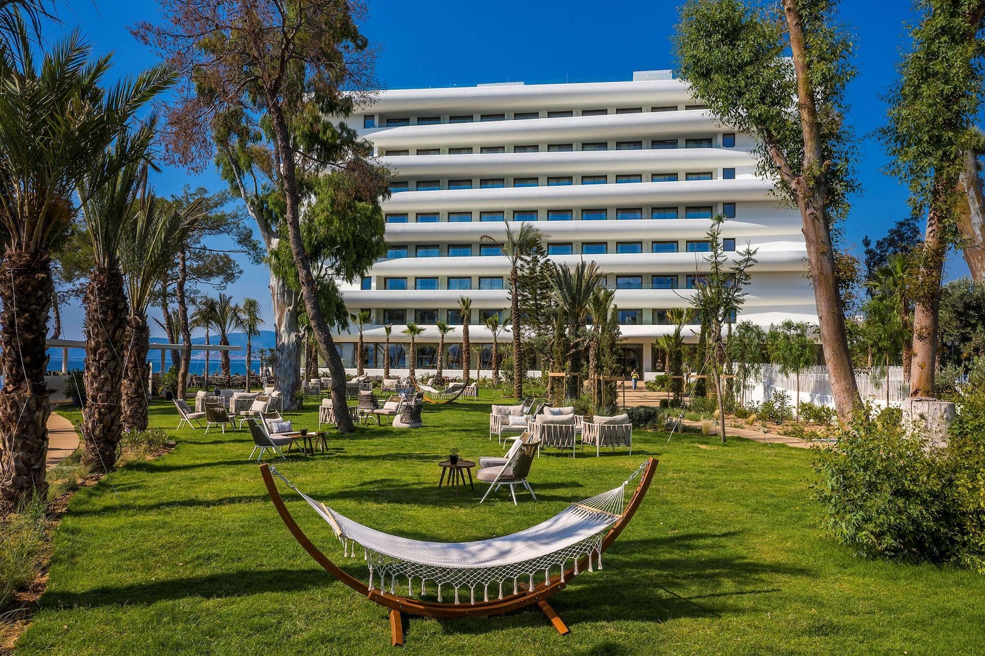 Vista Exterior Isla Brown Corinthia Resort & Spa, Curio Collection Hilton