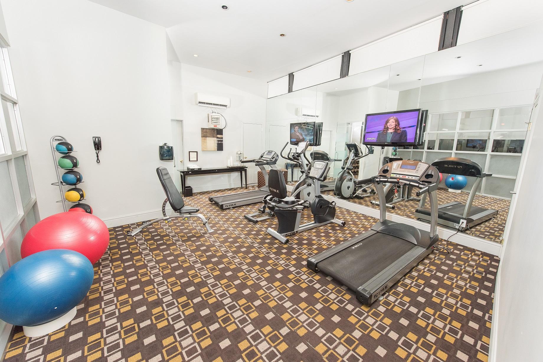 Instalaciones Recreativas Bentley Hotel