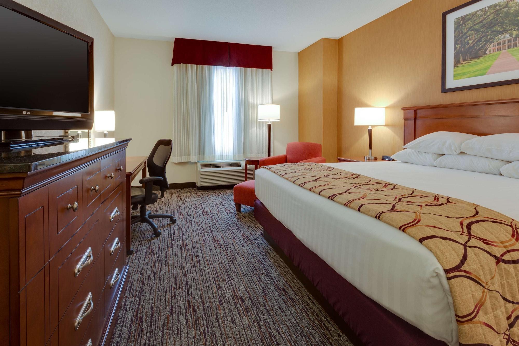 Habitación Drury Inn & Suites Baton Rouge