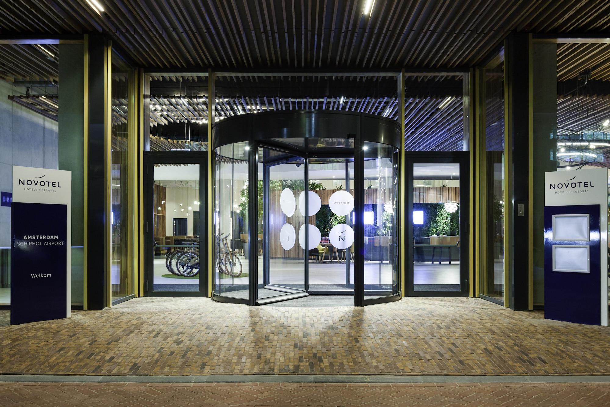 Vista Exterior Novotel Amsterdam Schiphol Airport