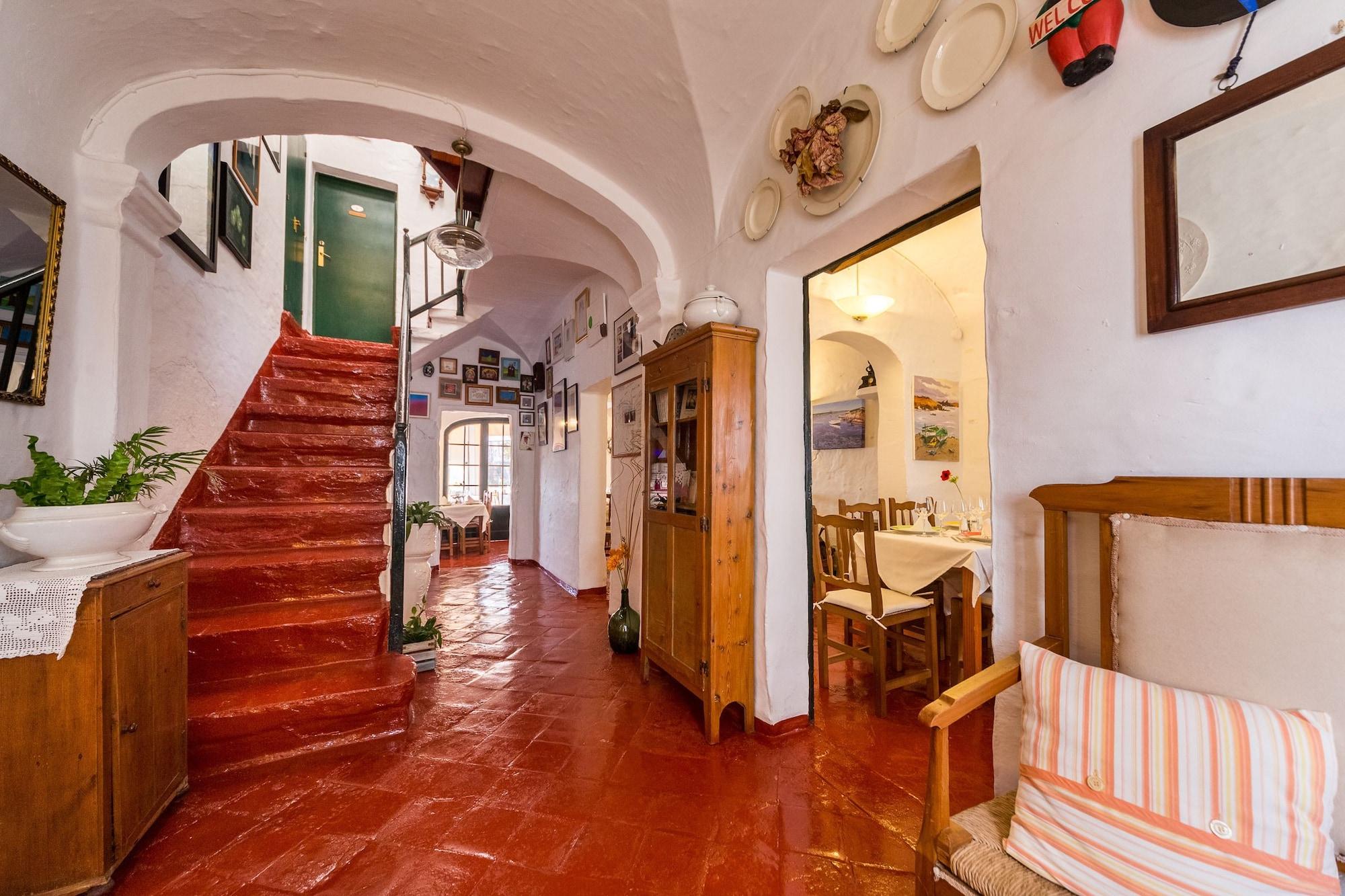 Vista Lobby Hostal S'Engolidor