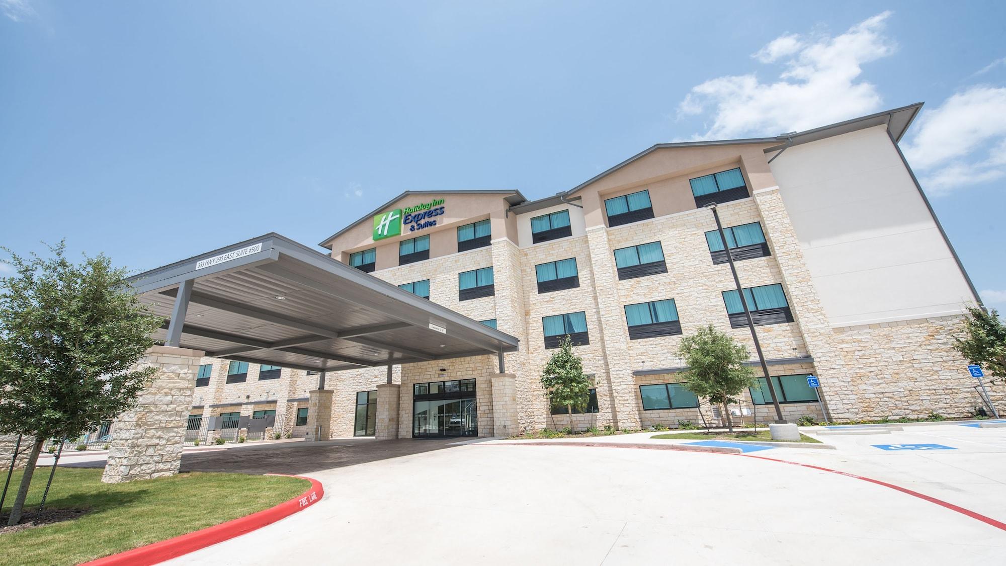 Vista Exterior Holiday Inn Express & Suites-Dripping Springs - Austin Area by IHG