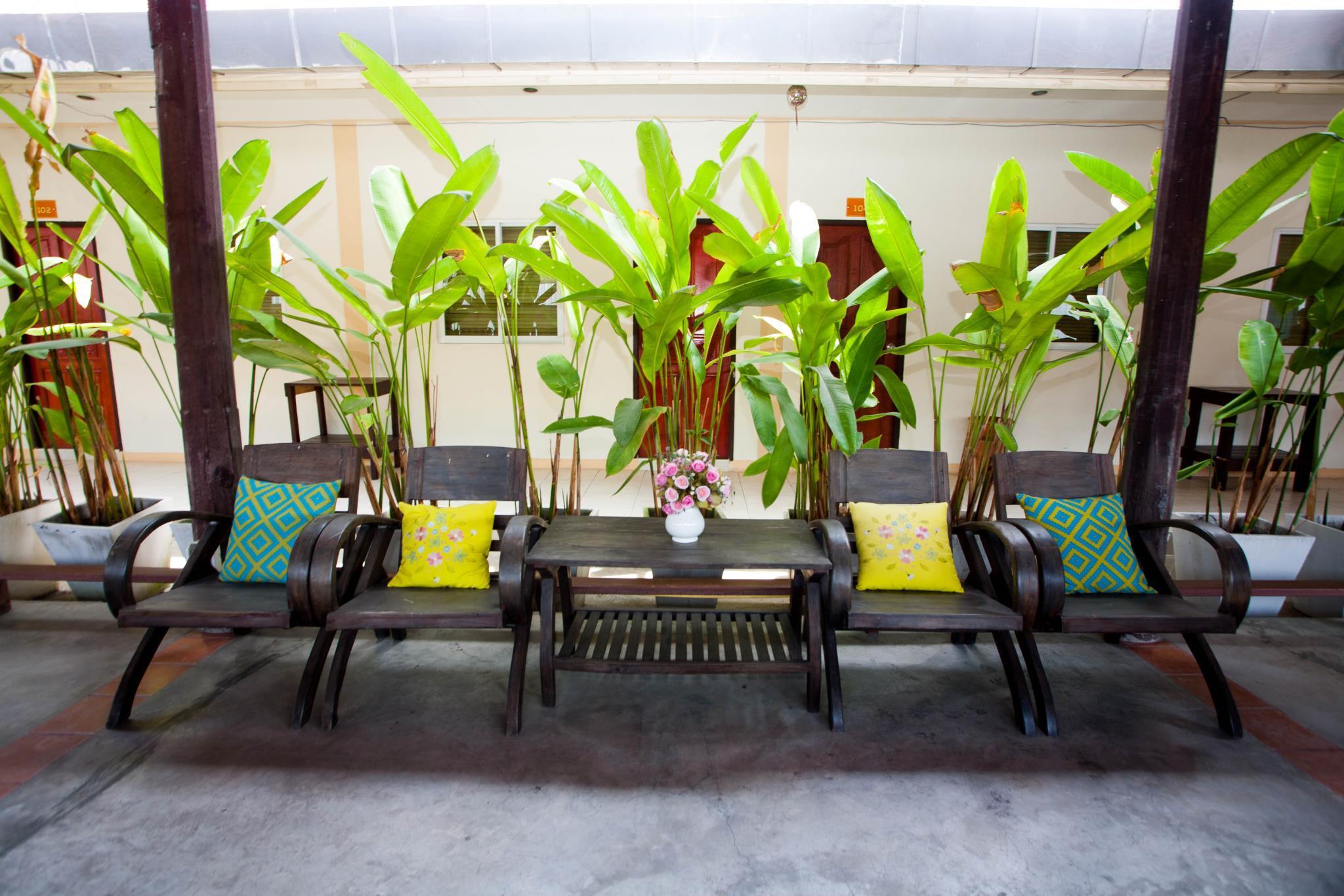 Vista Lobby Lotusland Resort