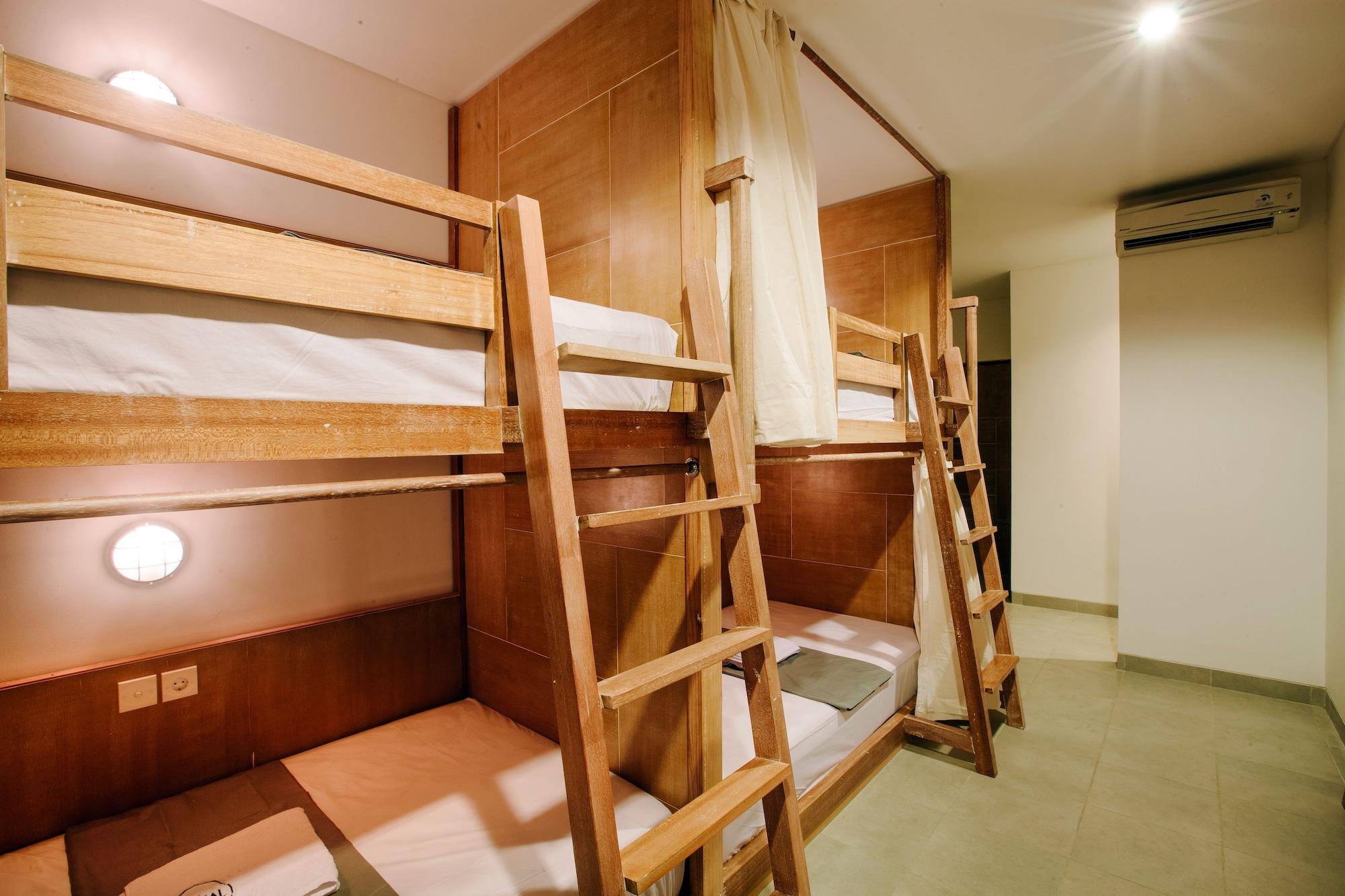 Habitación Lokal Bali Hostel