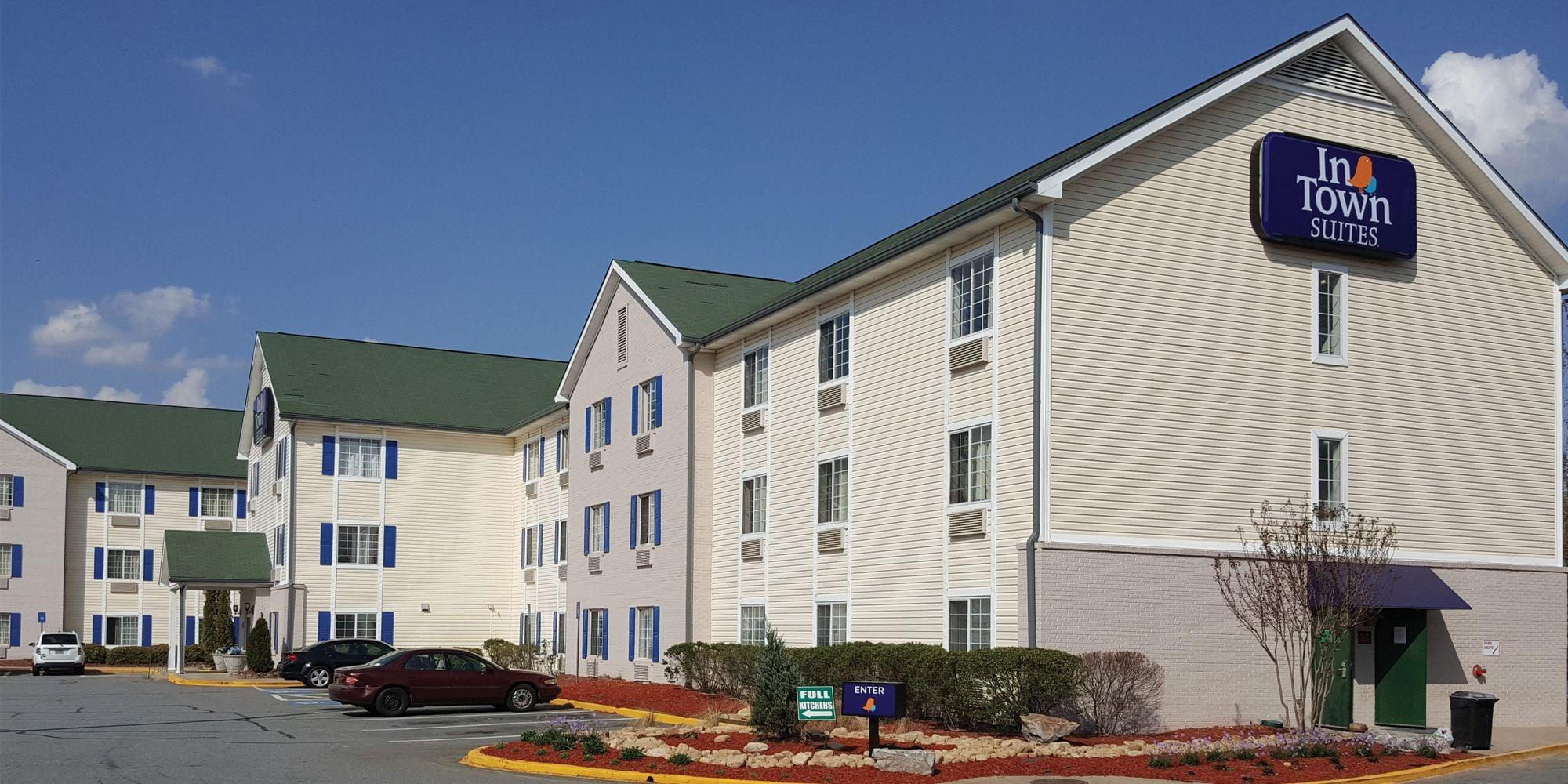 Vista Exterior InTown Suites Extended Stay Atlanta GA - Snellville