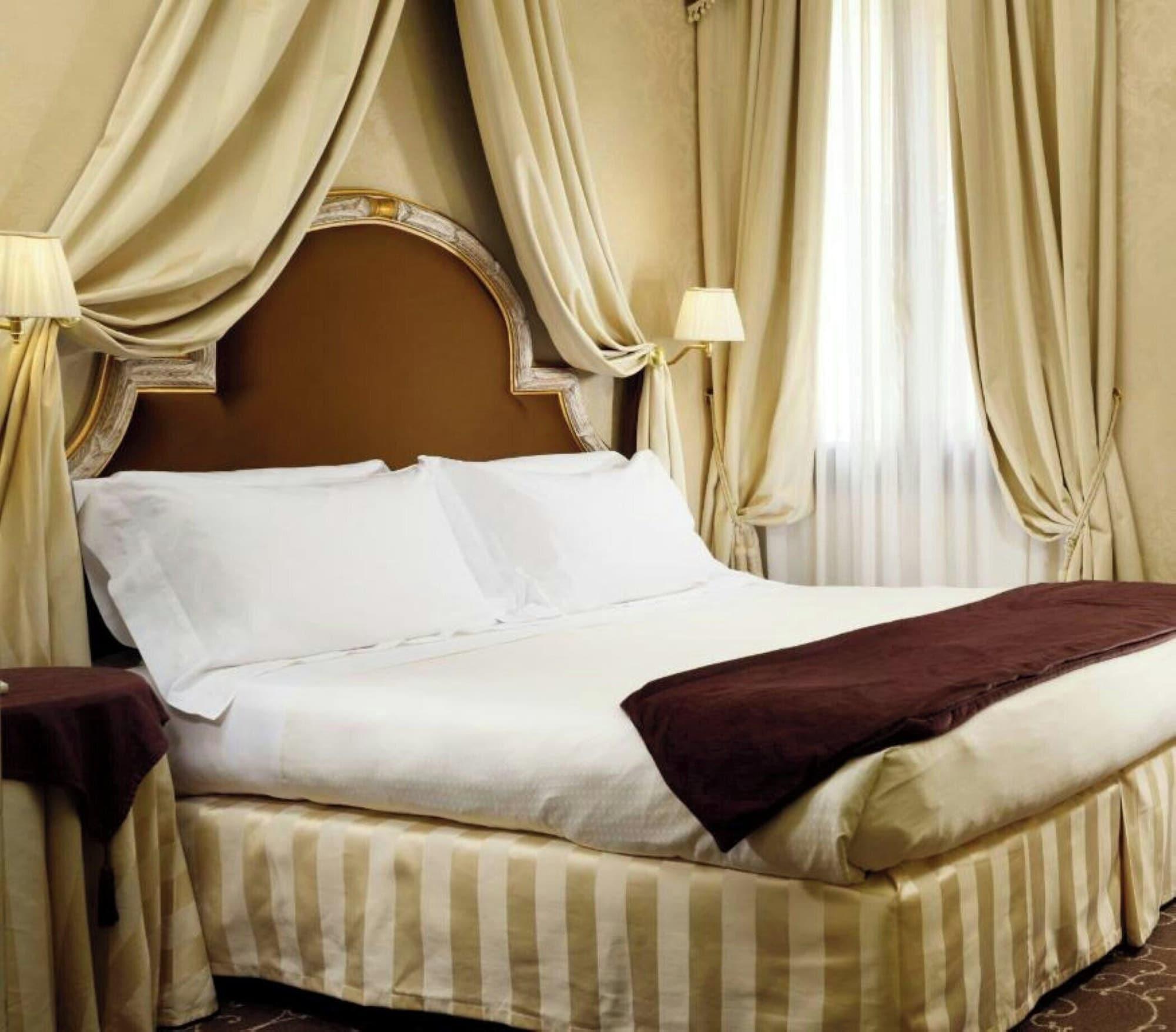 Quarto Residenza Venezia | UNA Esperienze