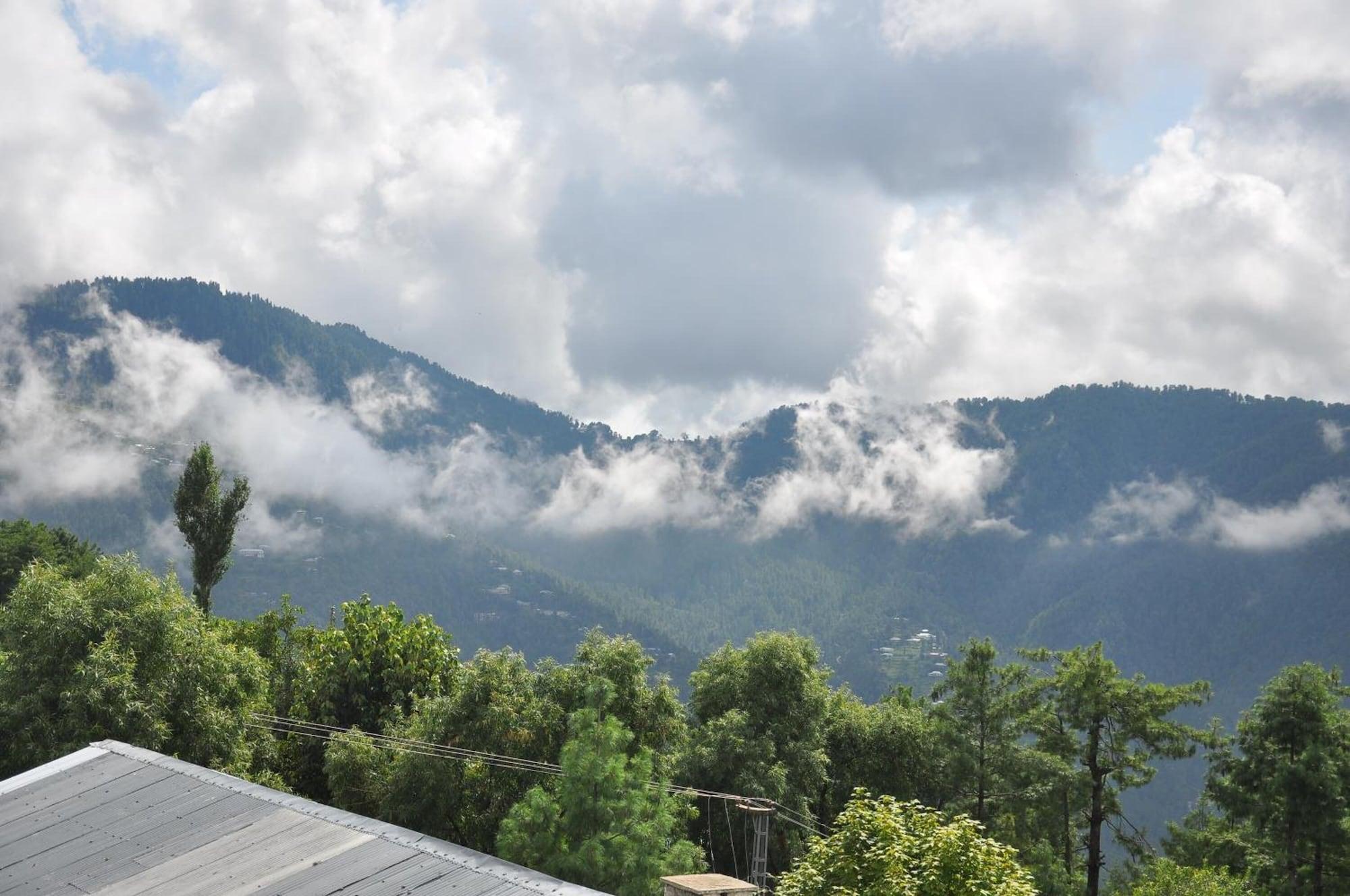 Varios Hotel One Bhurban