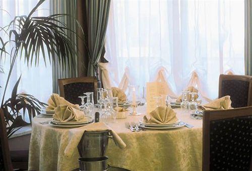 Salón de Baile Hotel Pomara