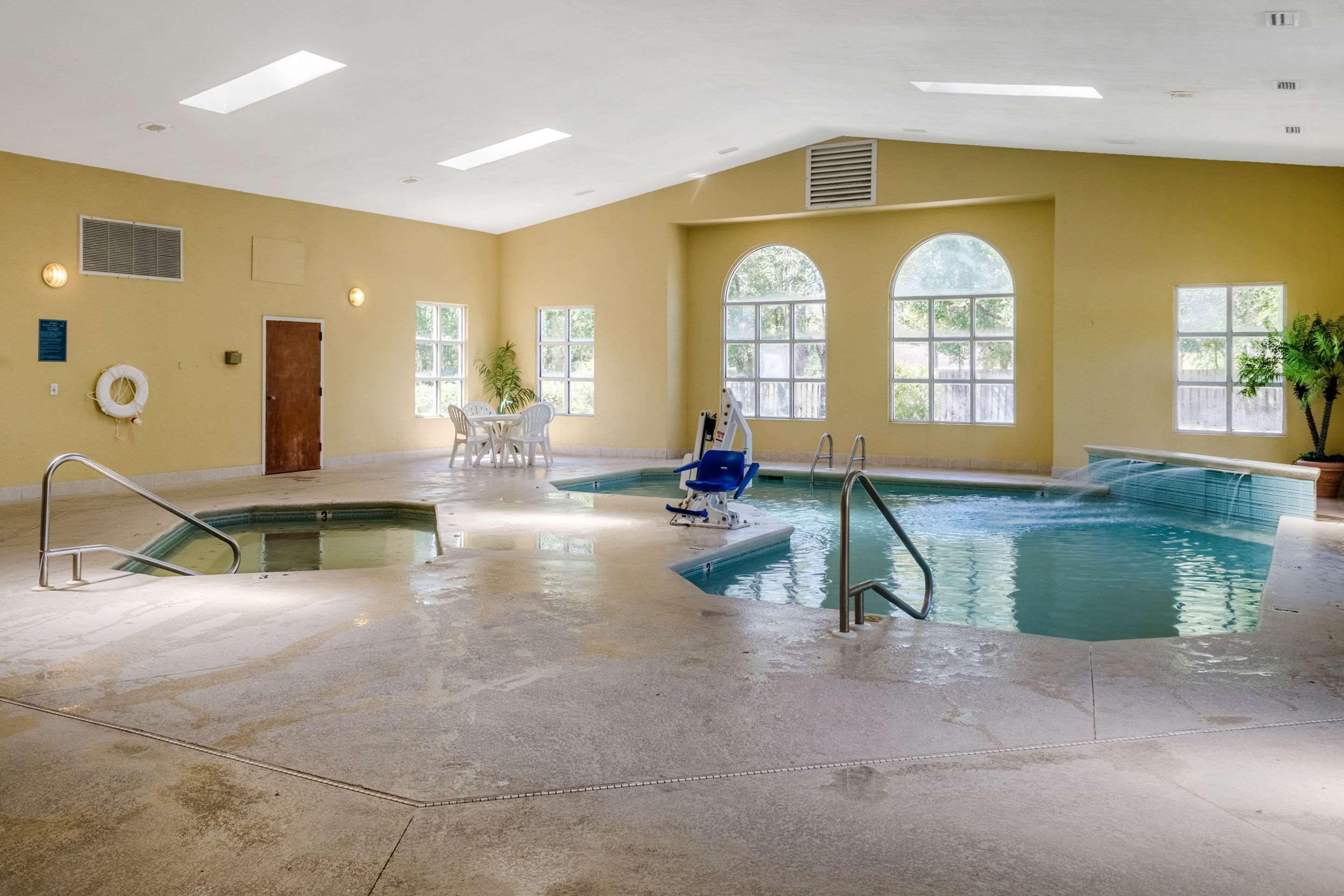 Vista Piscina Quality Inn Ft. Morgan Road-Hwy 59