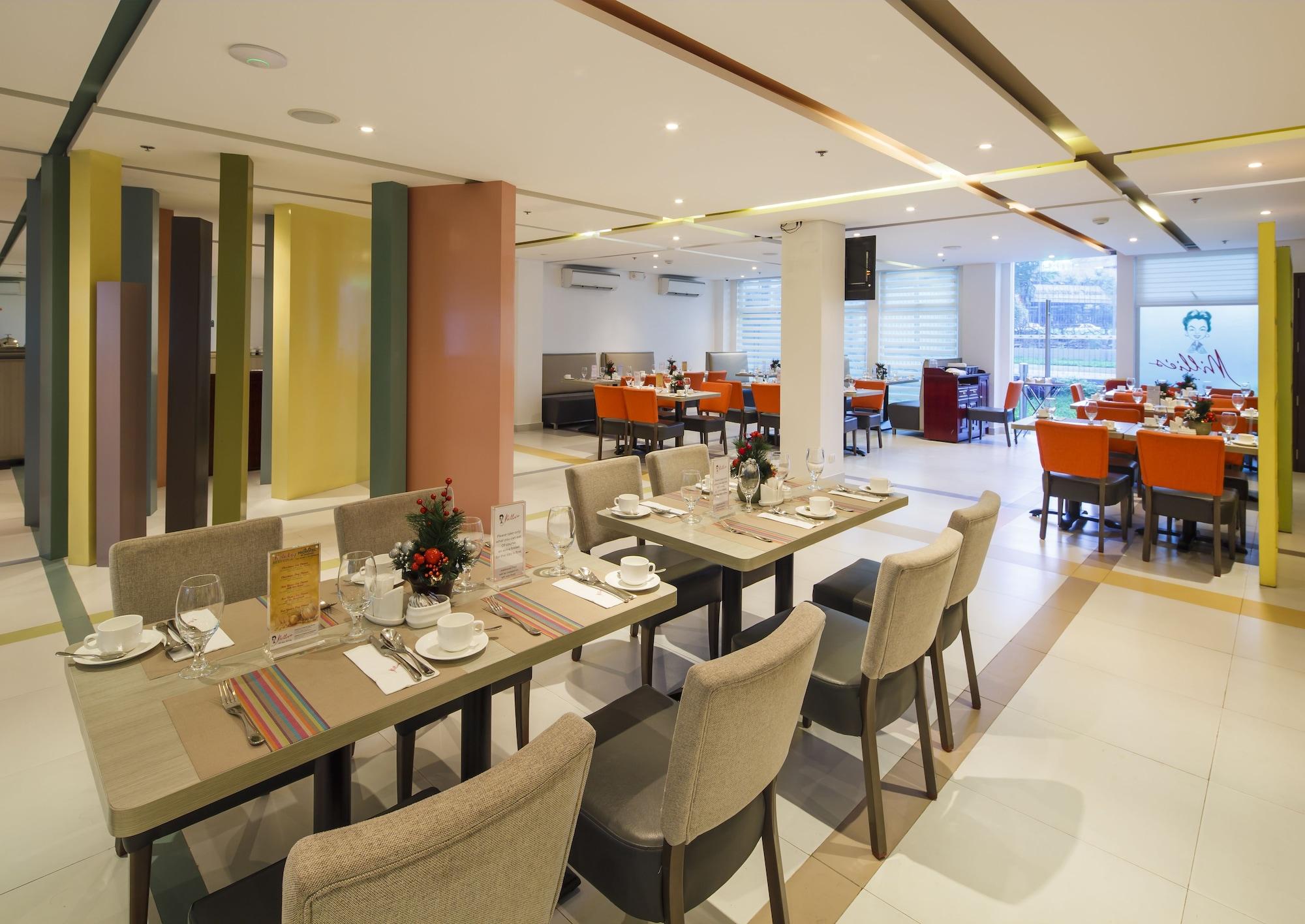 Restaurant Microtel by Wyndham UP Technohub