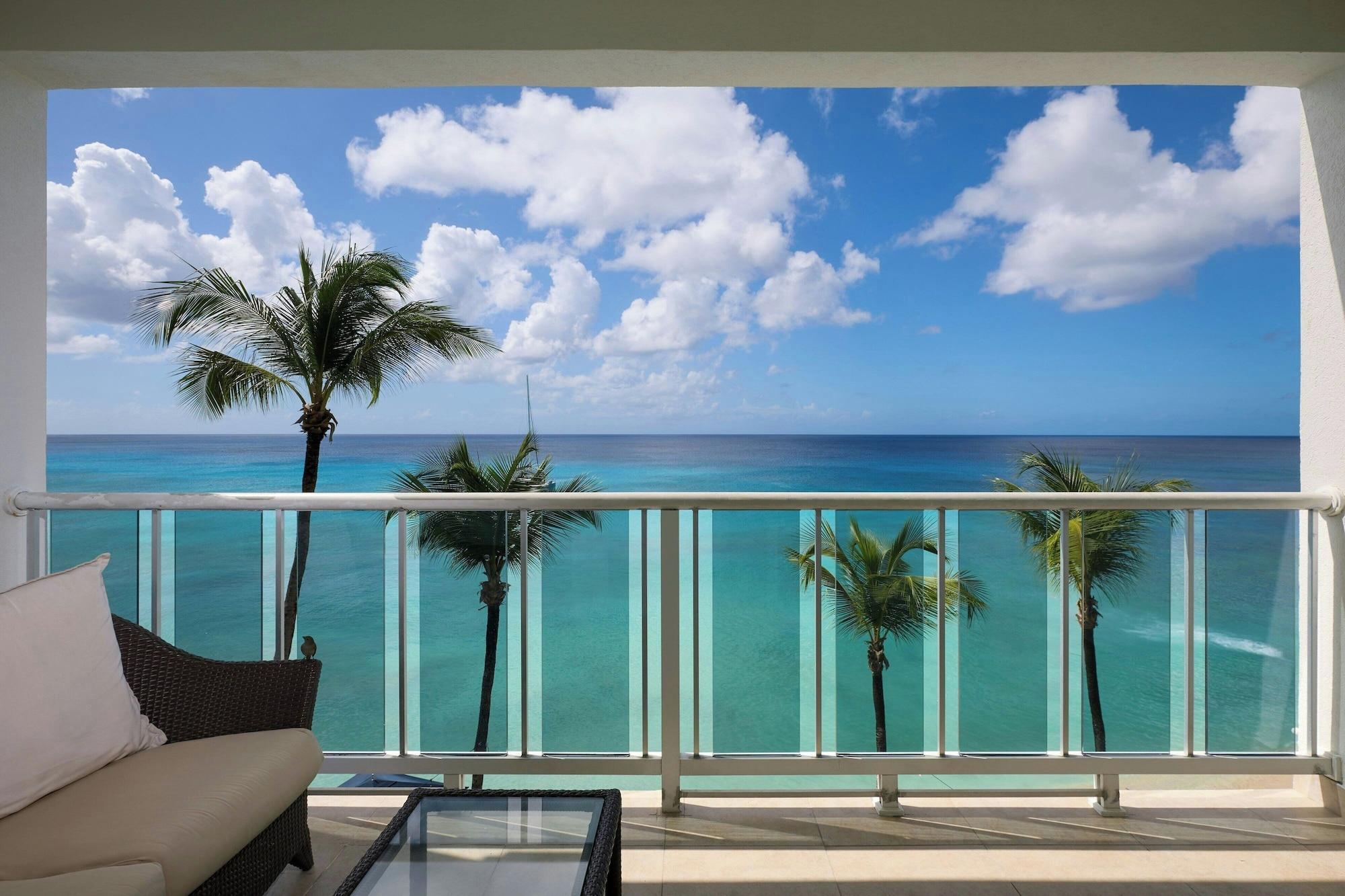 Habitación Waves Resort & Spa, Barbados, An Autograph Collection All-Inclusive Resort