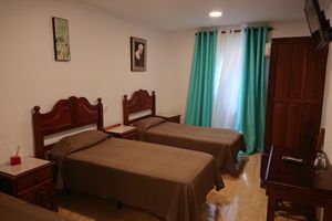 Alojamiento - Hotel Manantiales