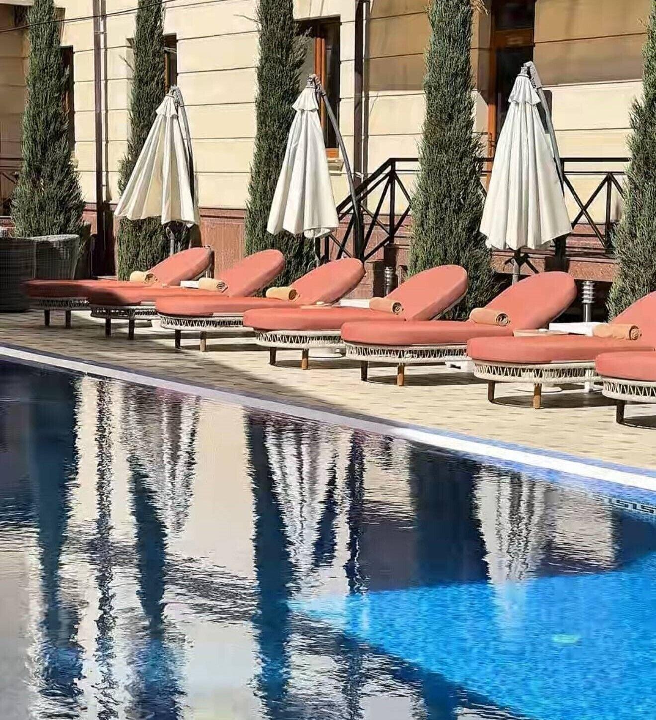 Vista Piscina Navruz Hotel