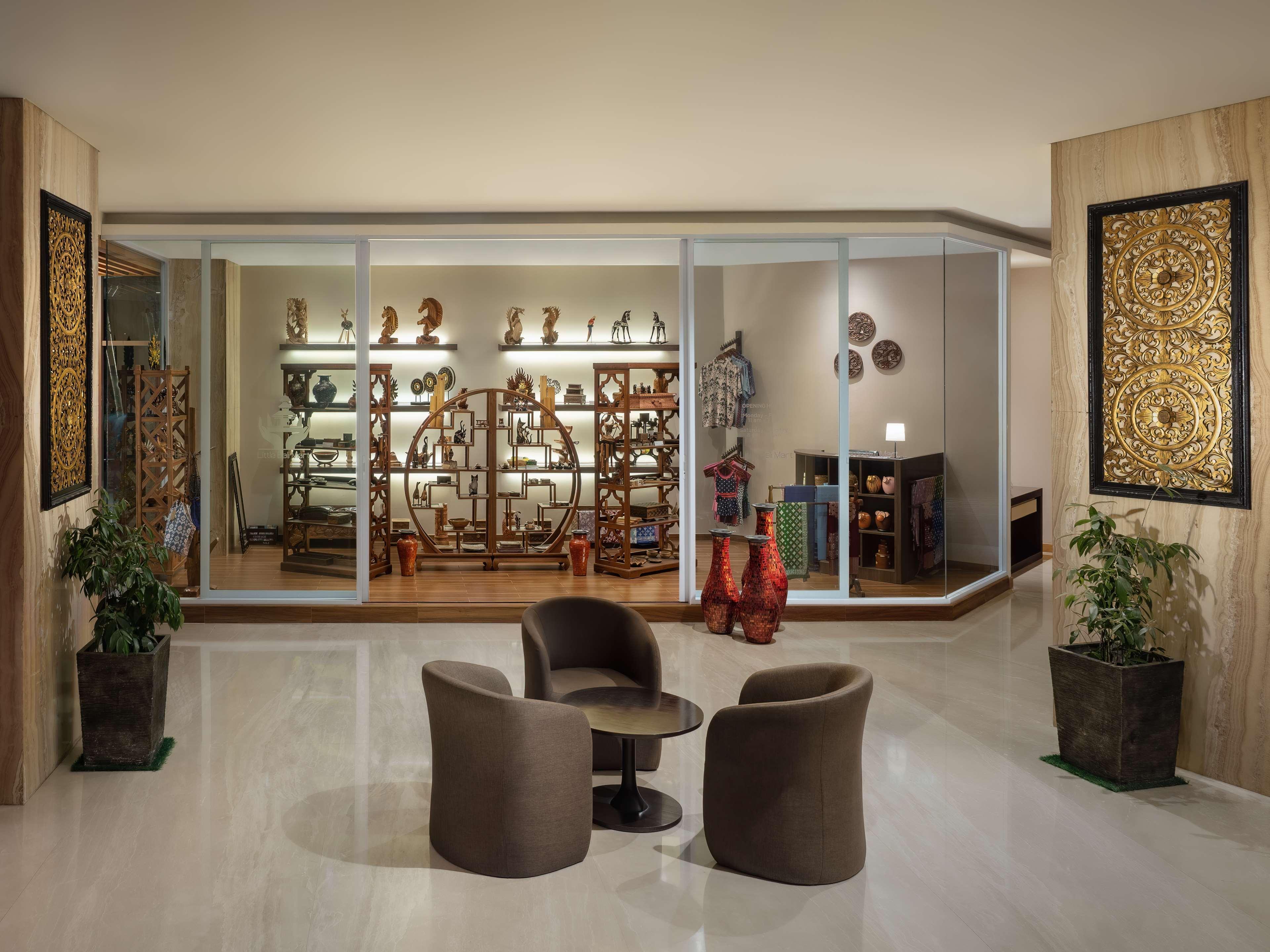 Vista Lobby Radisson Golf & Convention Center Batam