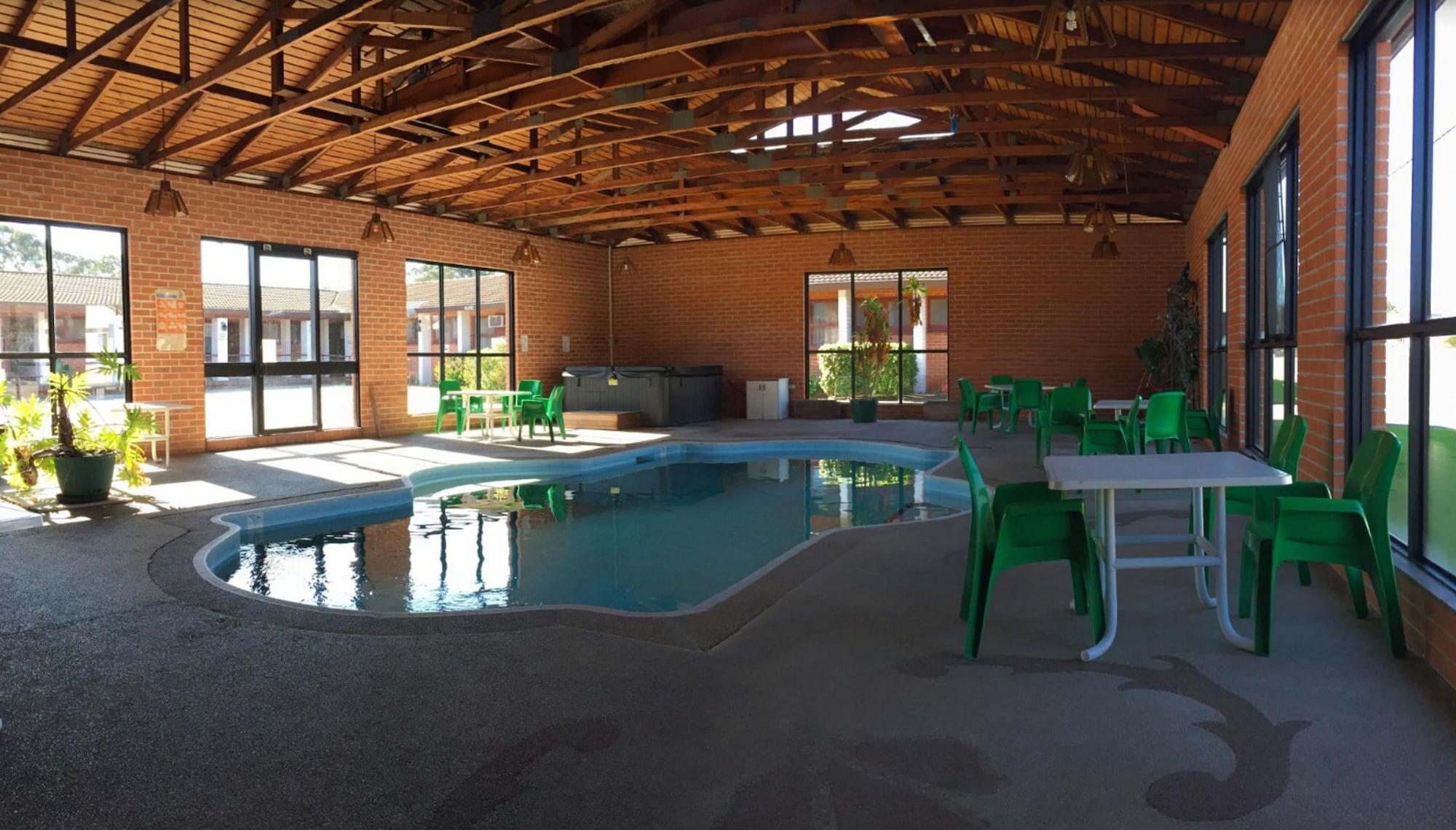 Vista Piscina Elsinor Motor Lodge