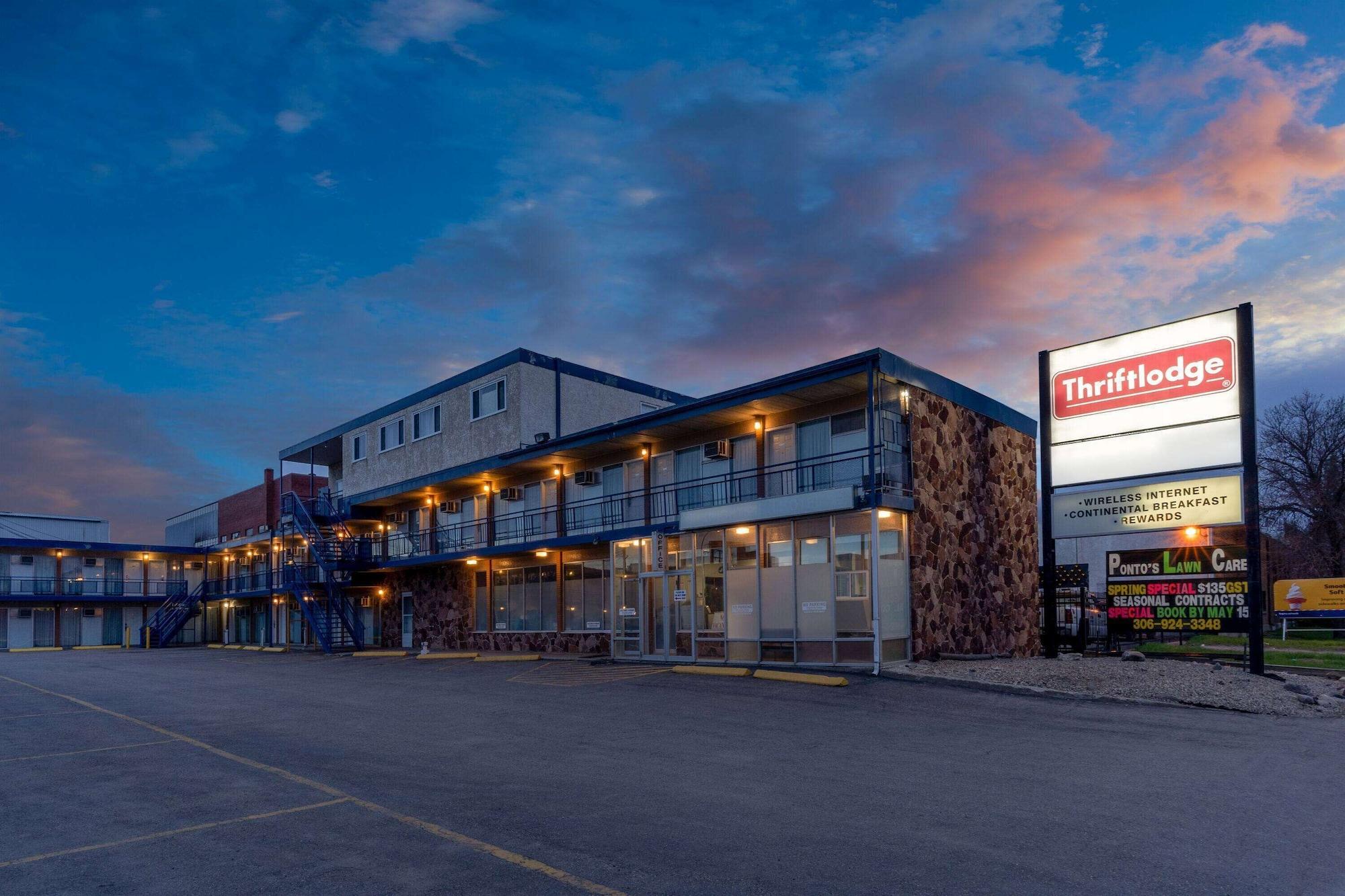 Vista Exterior Thriftlodge by Wyndham Regina North