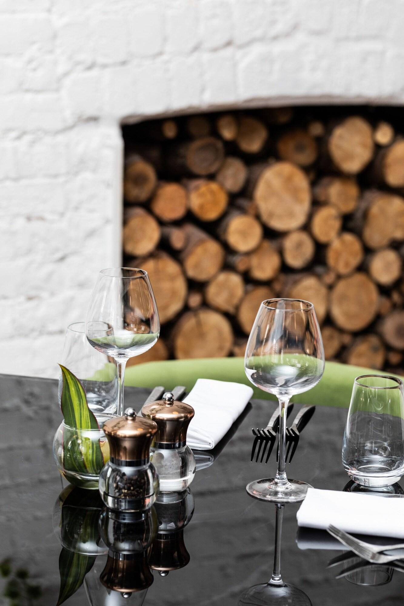 Vista Lobby Manchester Hall