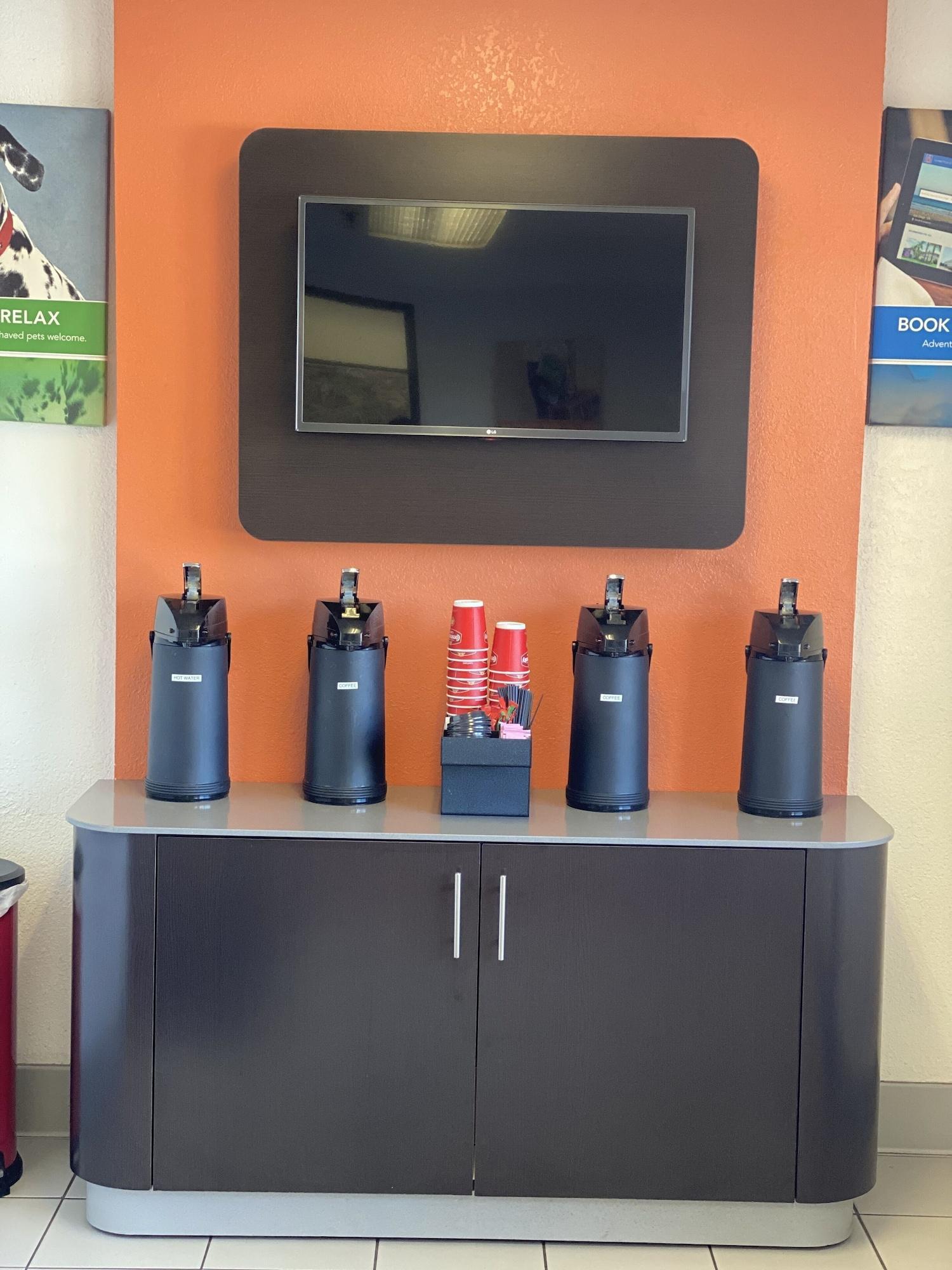 Restaurant Motel 6 Flagstaff, AZ - West - Woodland Village