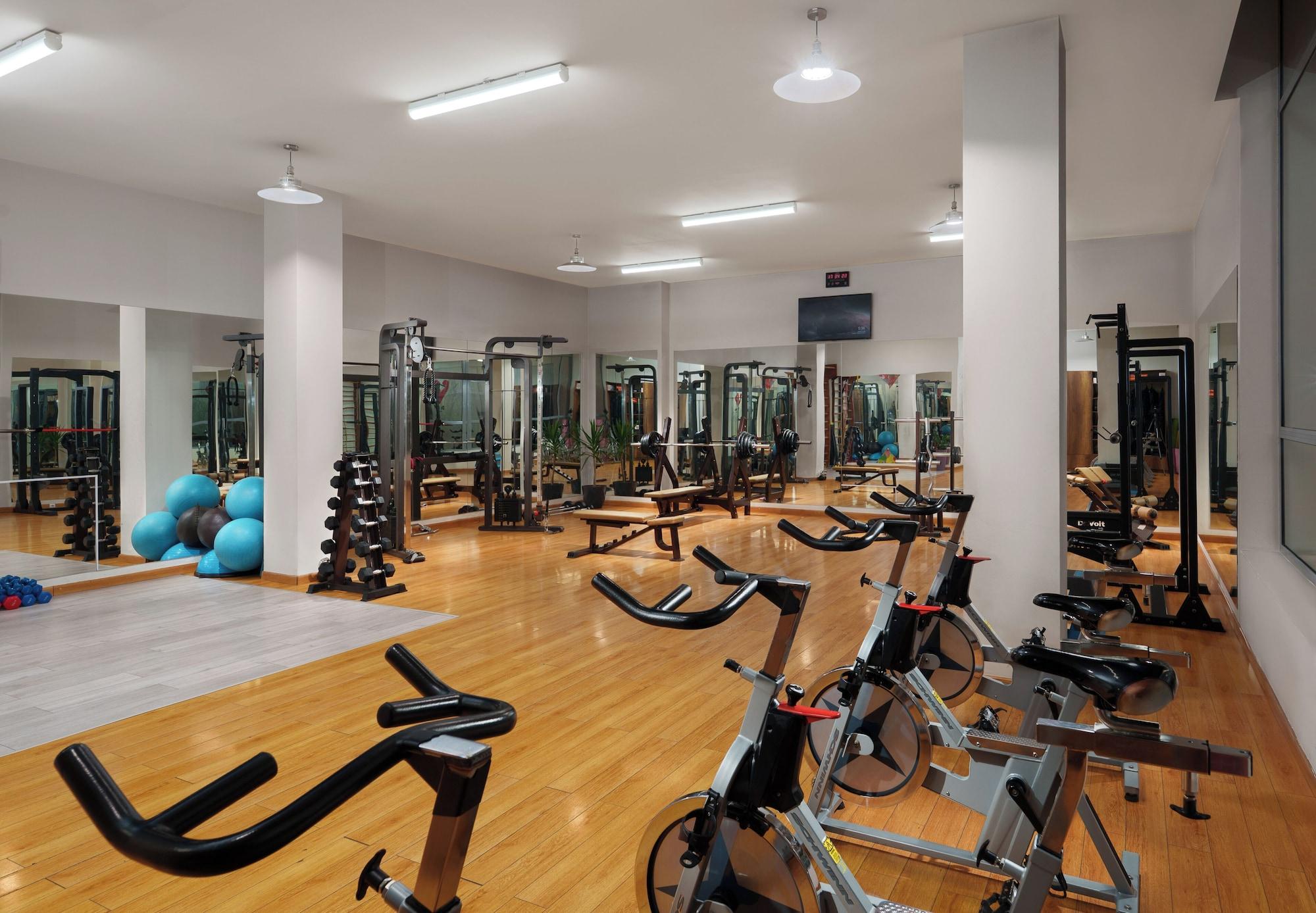 Gimnasio Ani Plaza Hotel