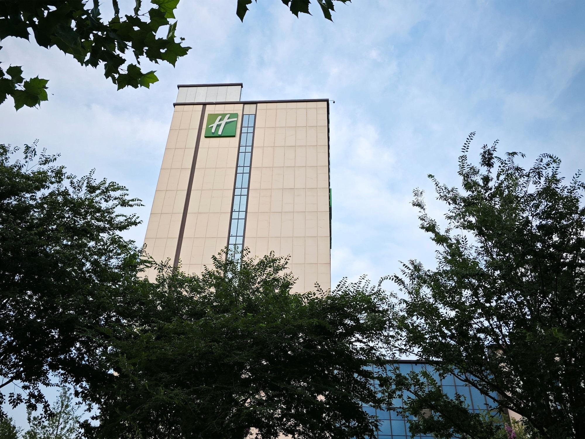 Vista Exterior Holiday Inn Zhengzhou High Tech Zone by IHG