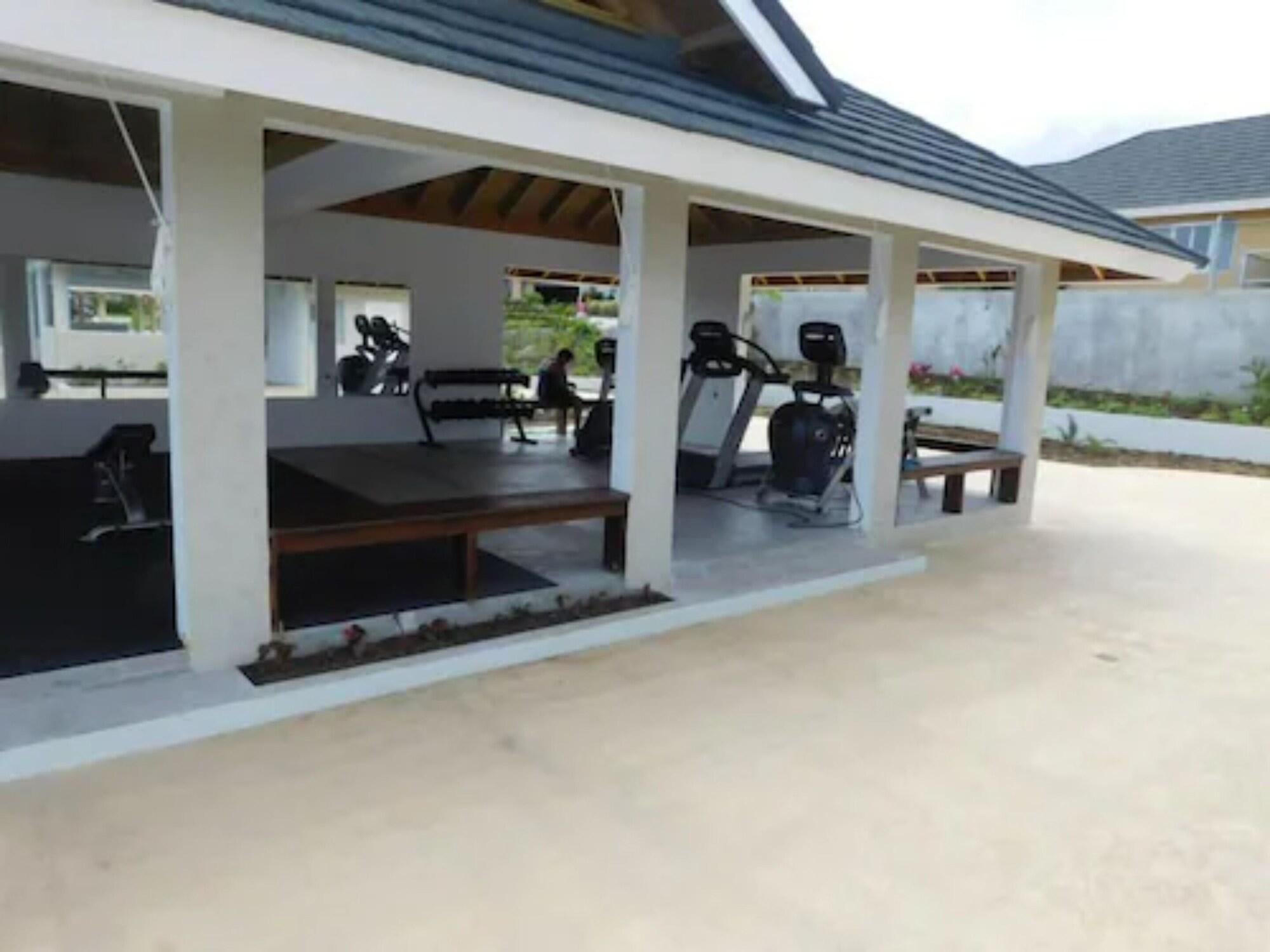 Gimnasio Ocho Rios Tranquility at Coolshade VII