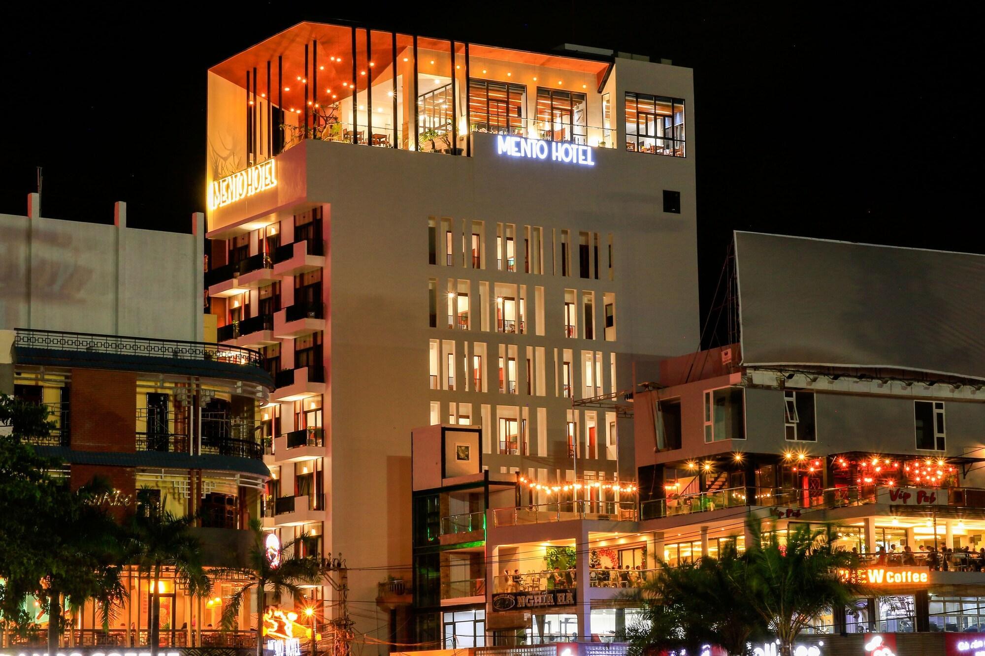 Vista Exterior Mento Hotel