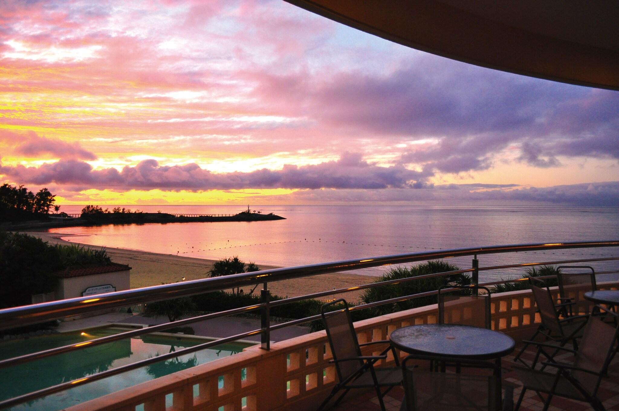 Vista Exterior Rizzan Sea Park Hotel Tancha Bay