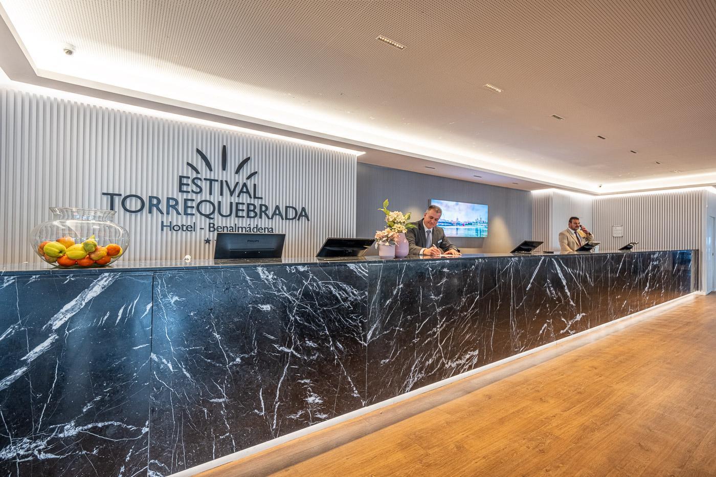 Vista Lobby Estival Torrequebrada