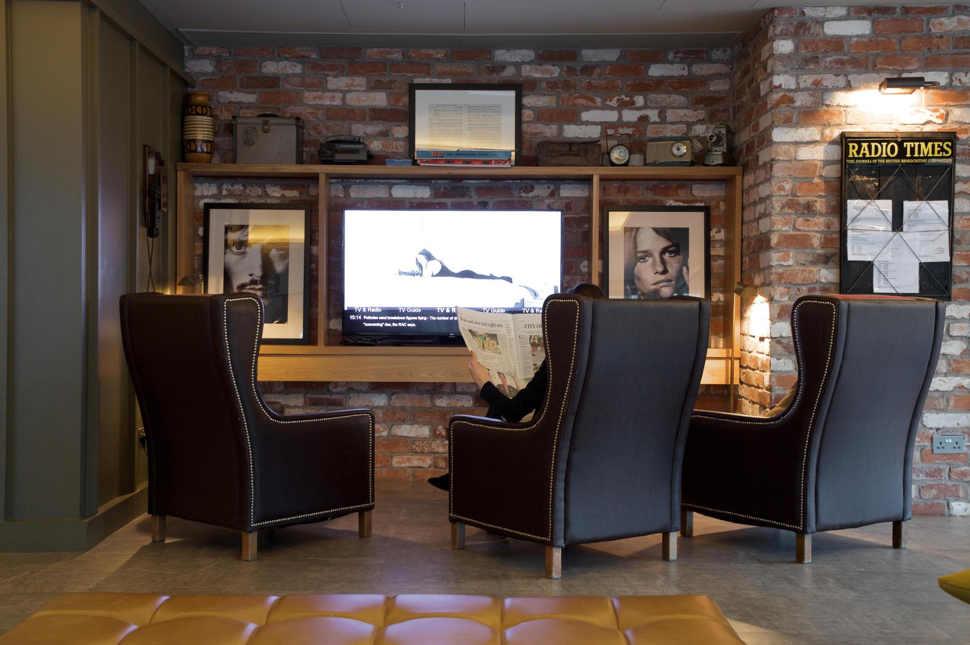 Vista Lobby The Bermondsey Square Hotel