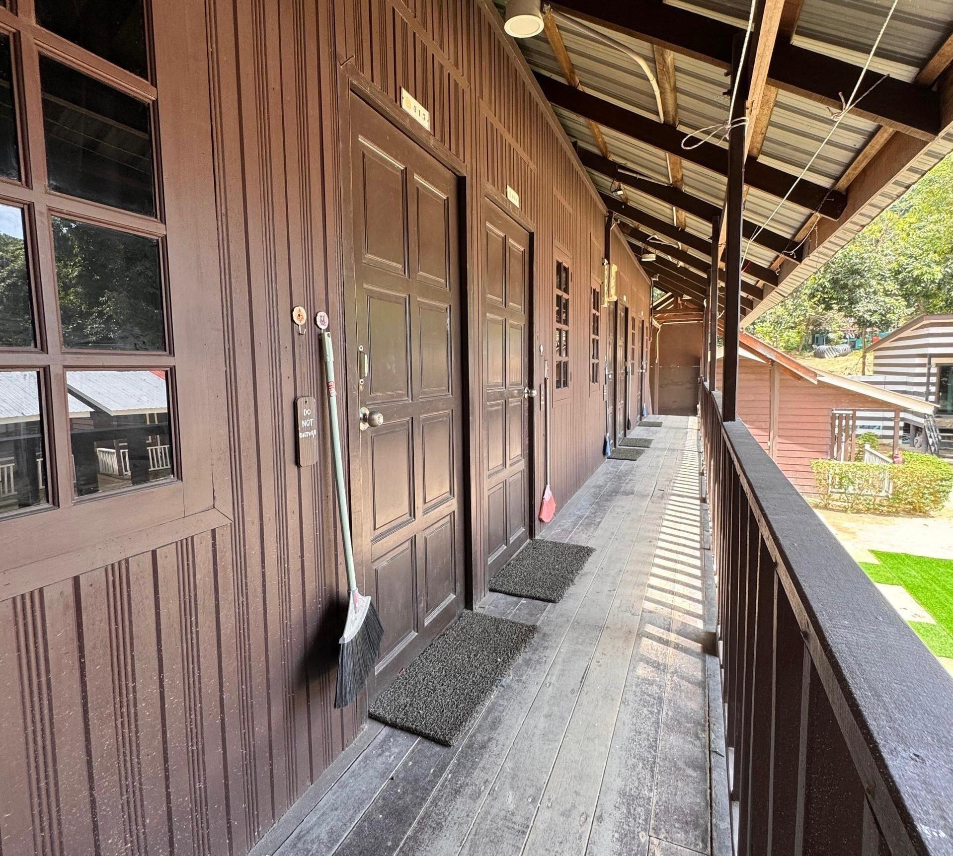 Vista Exterior The Barat Perhentian Beach Resort