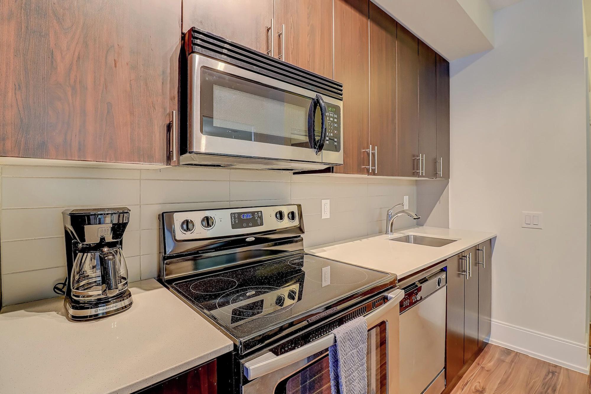 Equipamiento de Habitación Rooftop Suite - Walk to CN Tower, MTCC, Entertainment District