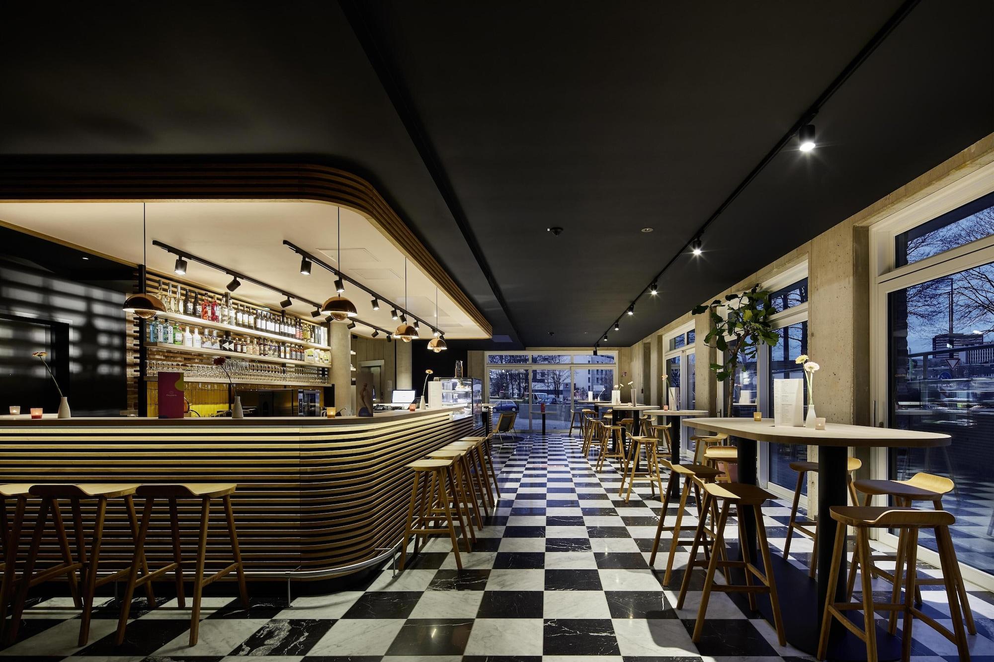 Restaurant Flowers Hotel Essen