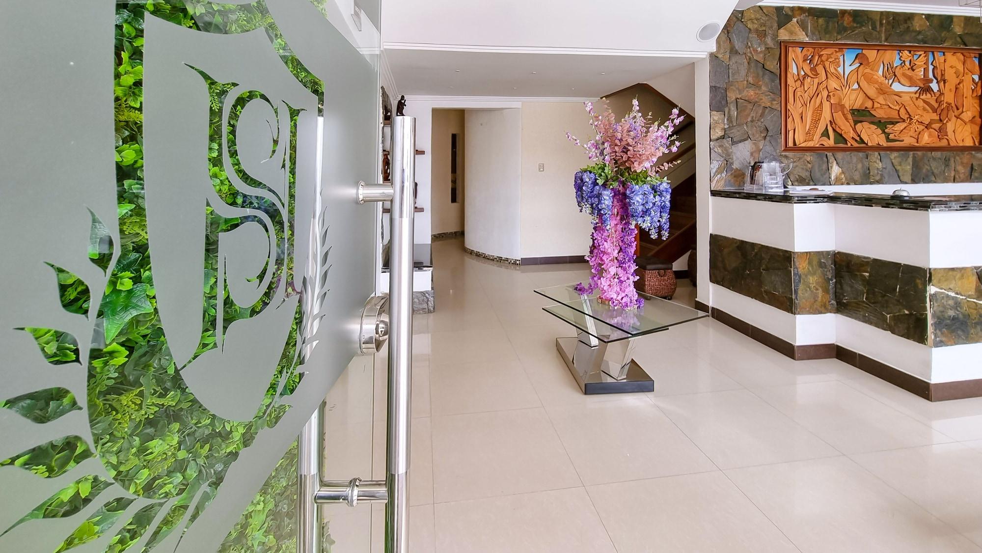 Vista Lobby Sanchez hotel Spa by Chat Noir