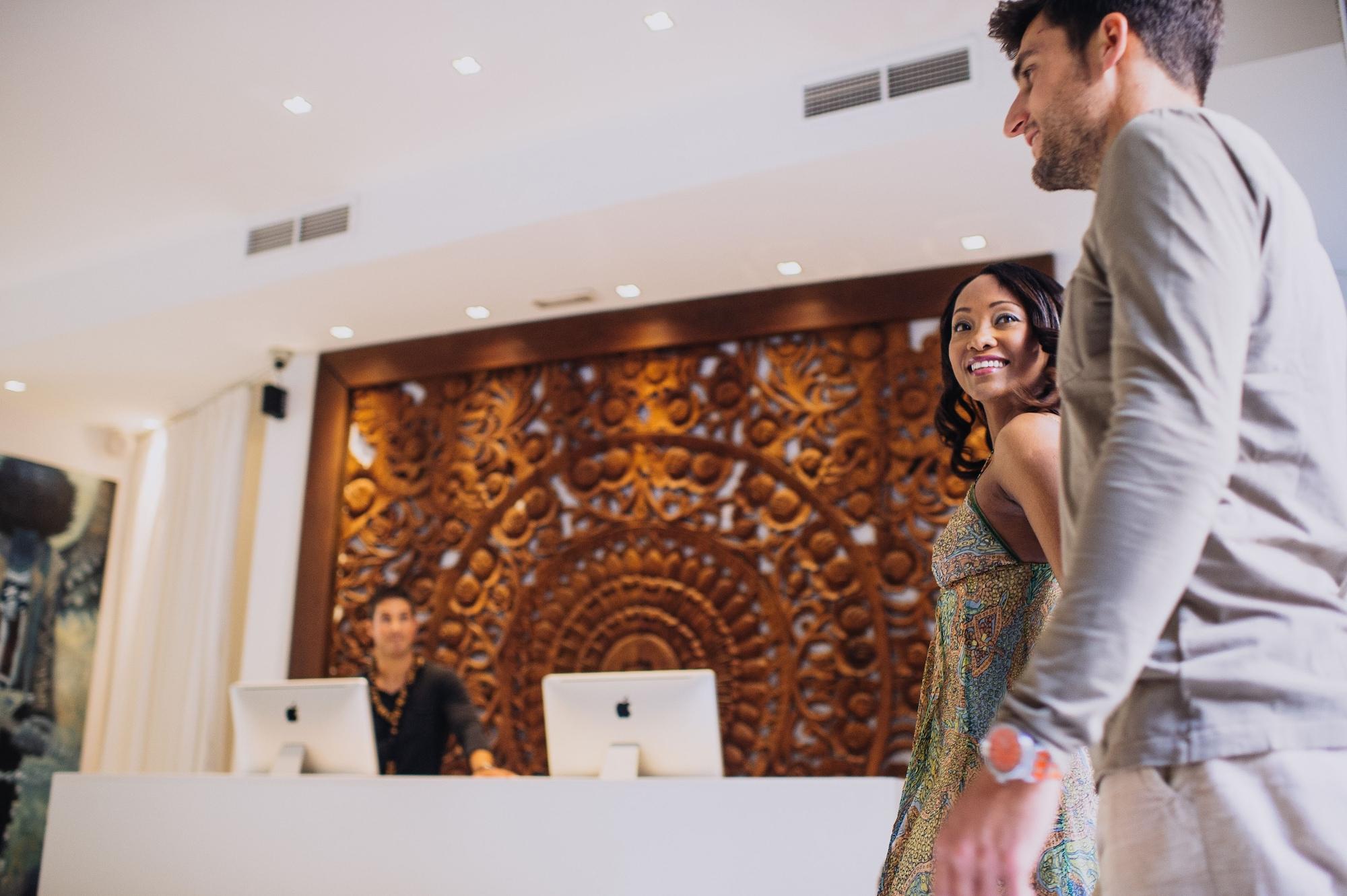 Vista Lobby Puro Oasis Urban Hotel