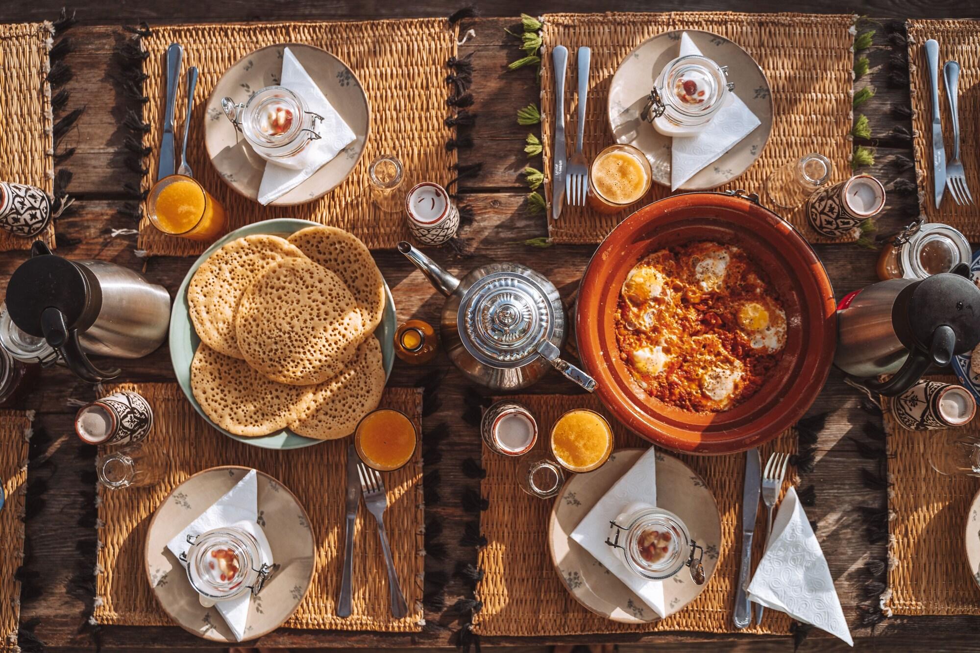Restaurant Amayour Surf Hostel